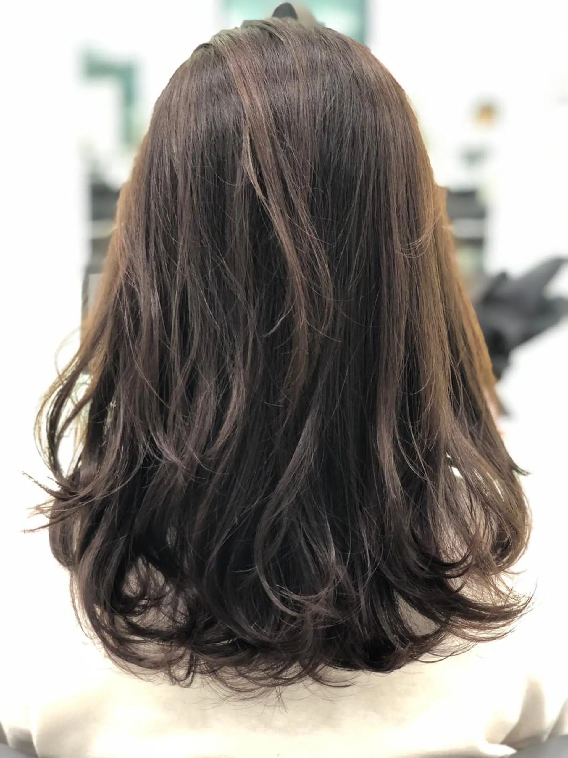 セミロング カラー 渡邉 ケイジのヘアスタイル