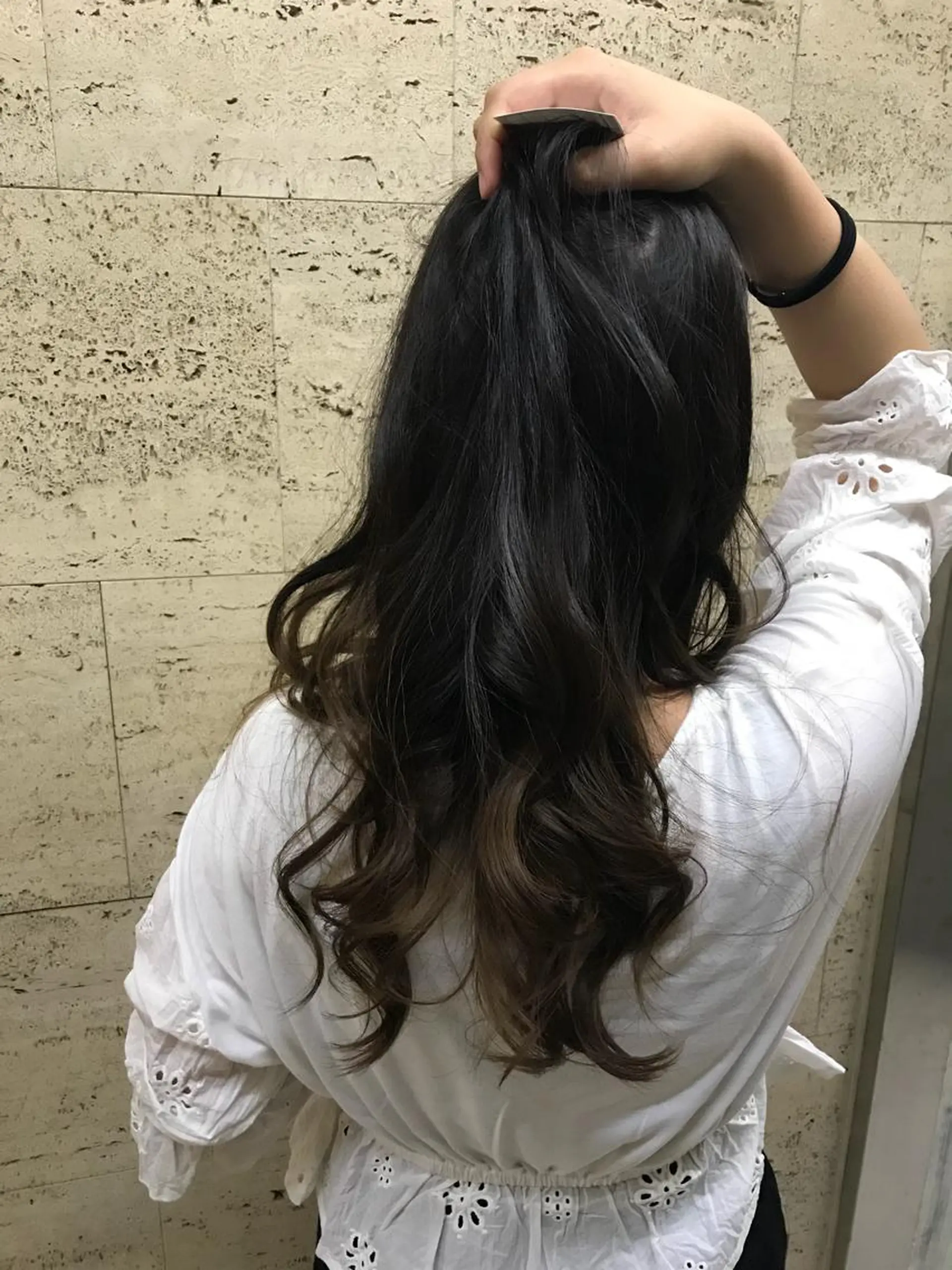 セミロング カラー ブリーチ グラデーションカラー ヘアカラー トリートメント TERRACE 福島所属・shi hoのヘアスタイル