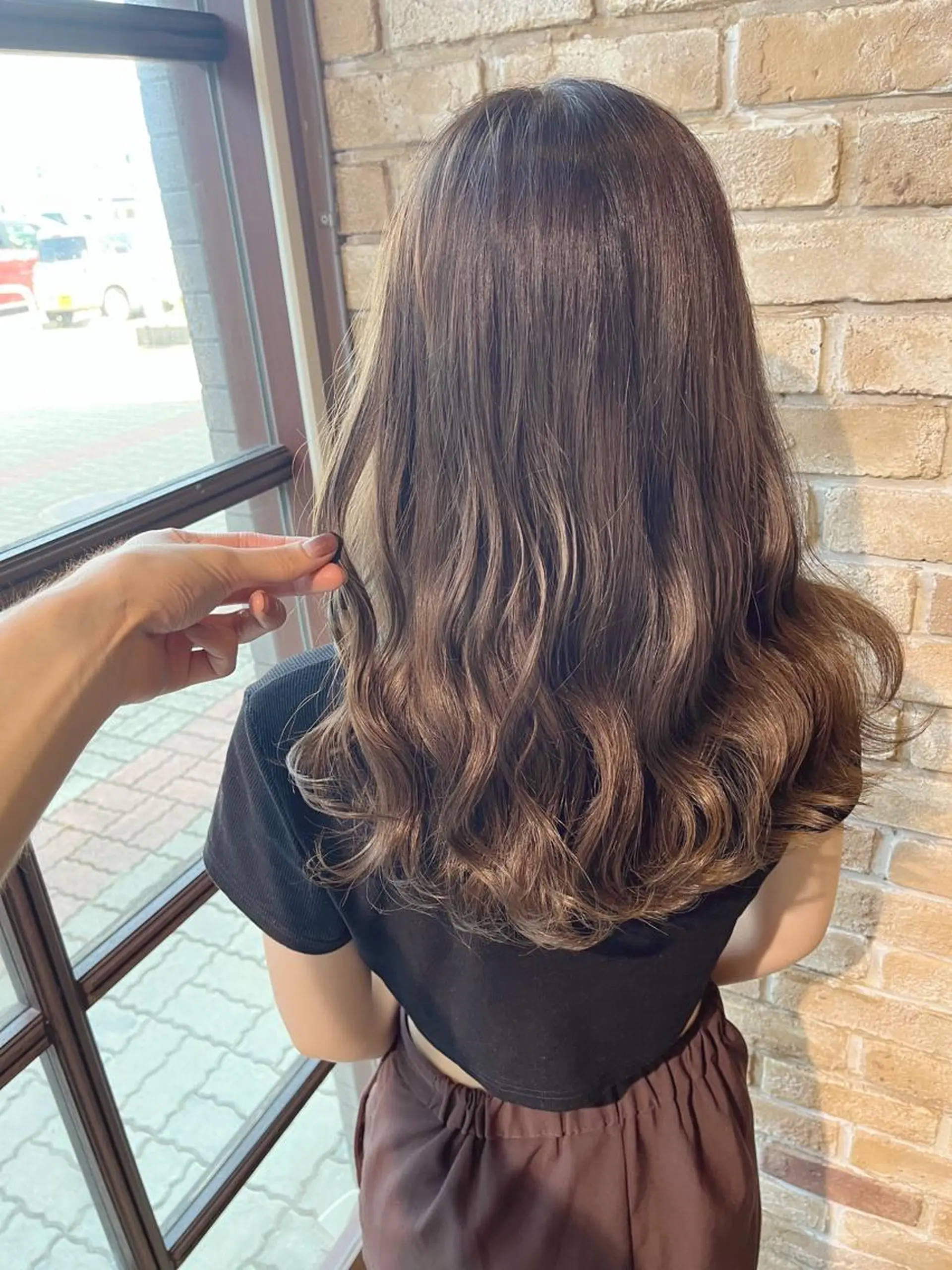 ロング ヘアカラー 🧡ミルクティー/ レイヤー🧡ショウナのヘアスタイル