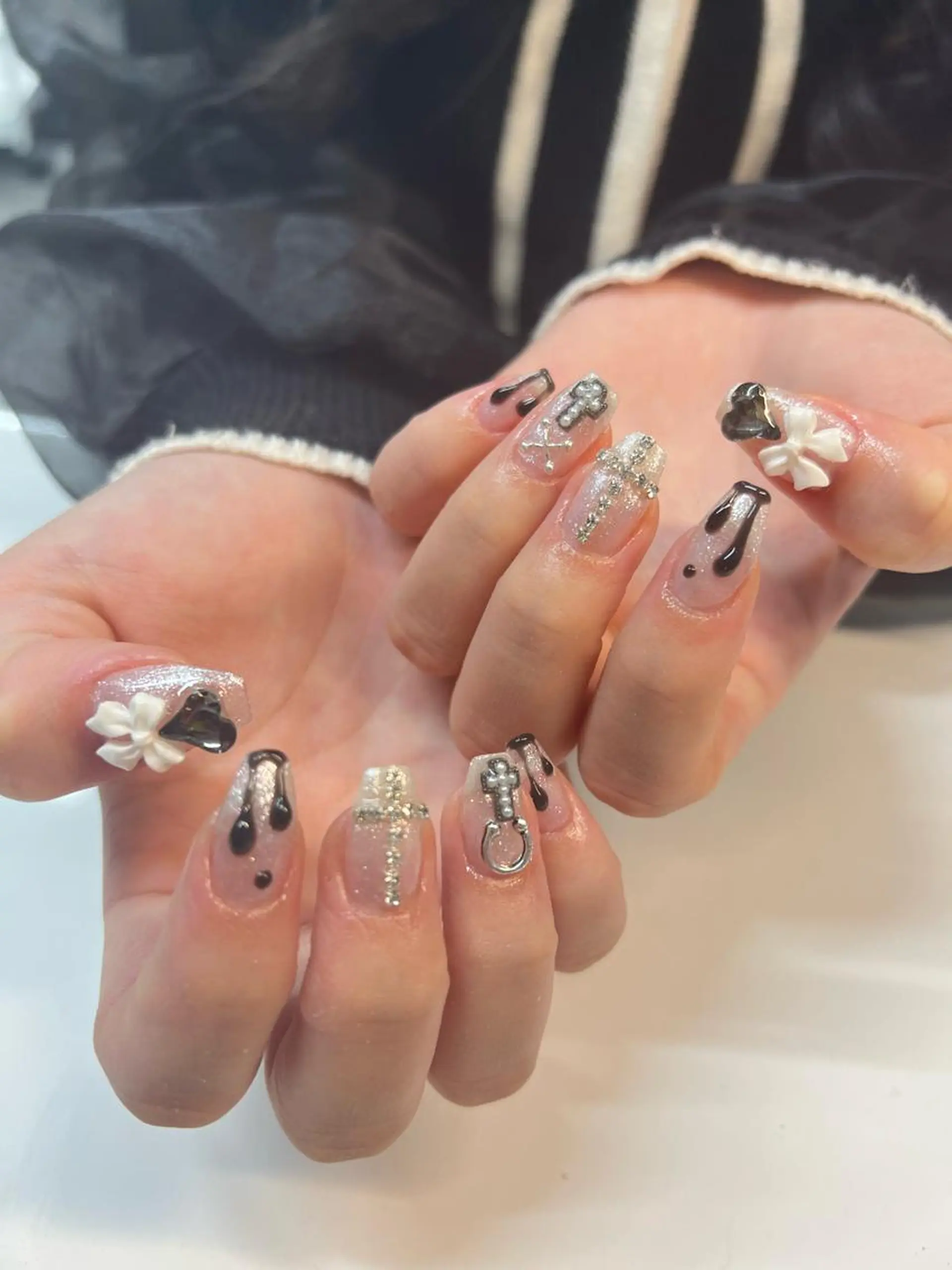 ネイル ハンドネイル Nail Salon L'arc所属・💊大阪/心斎橋 moni🧠のネイルデザイン