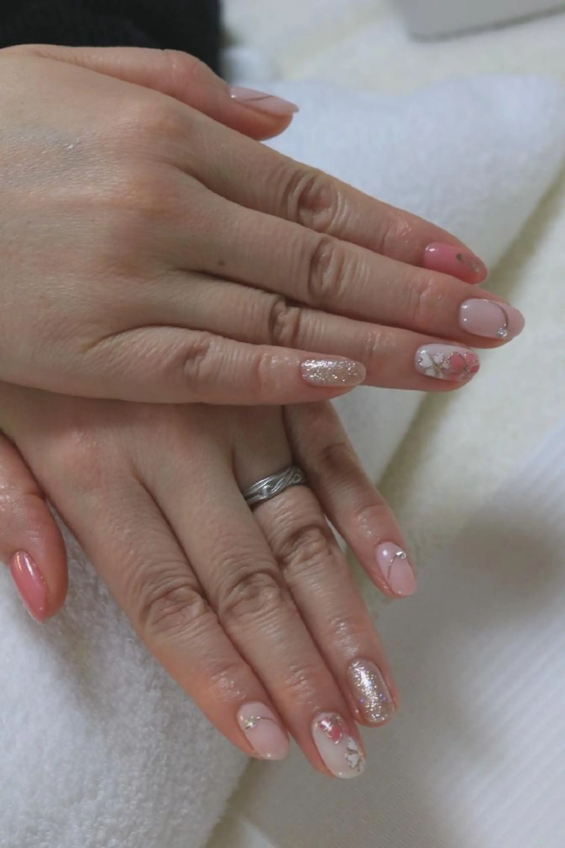 ネイル 桜ネイル 卒業式 持ち込み Nail Atelier B.所属・Nail Atelier B.のネイルデザイン