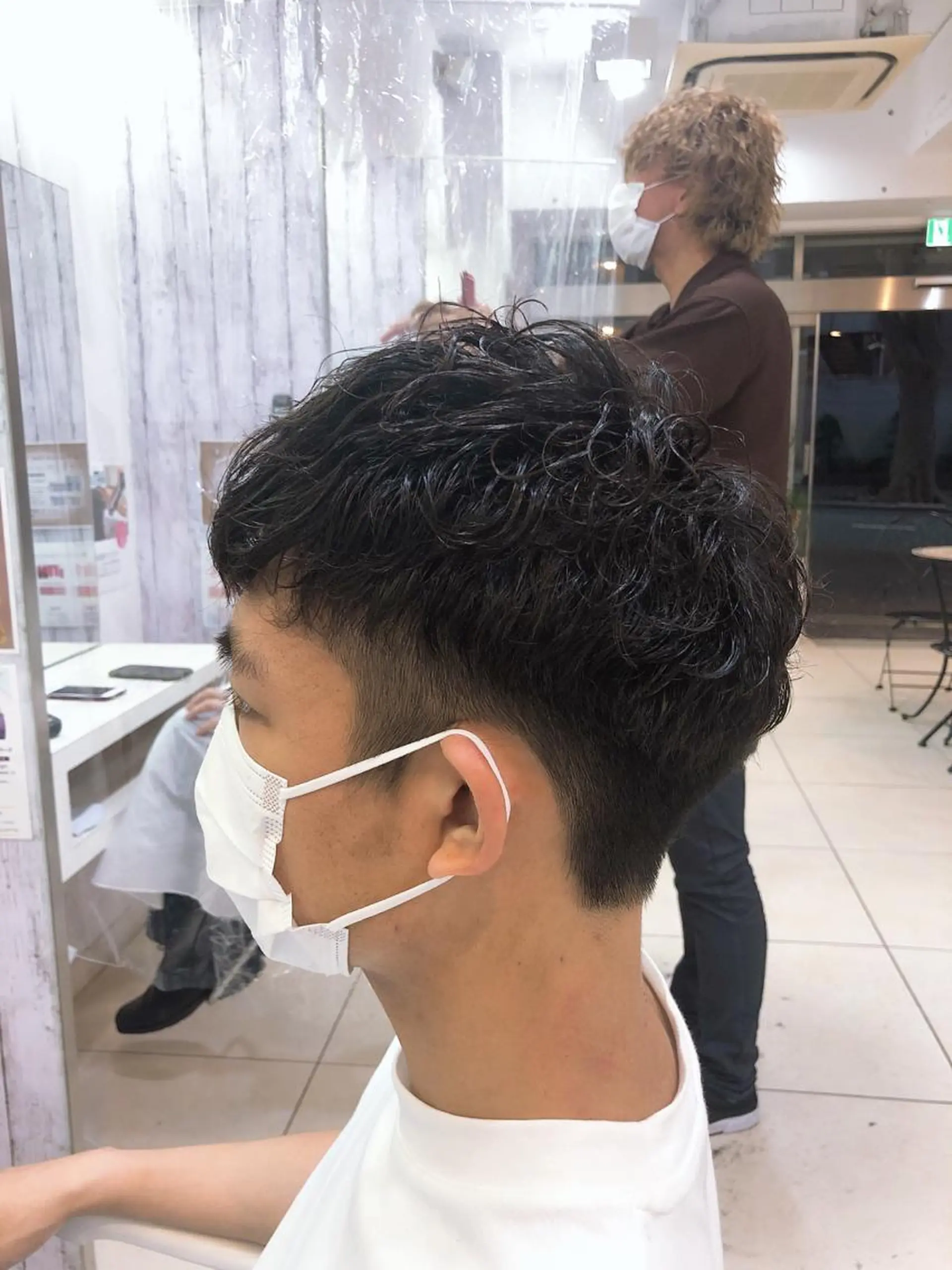 ショート パーマ メンズ 髪質改善× ハイライト溝江のヘアスタイル