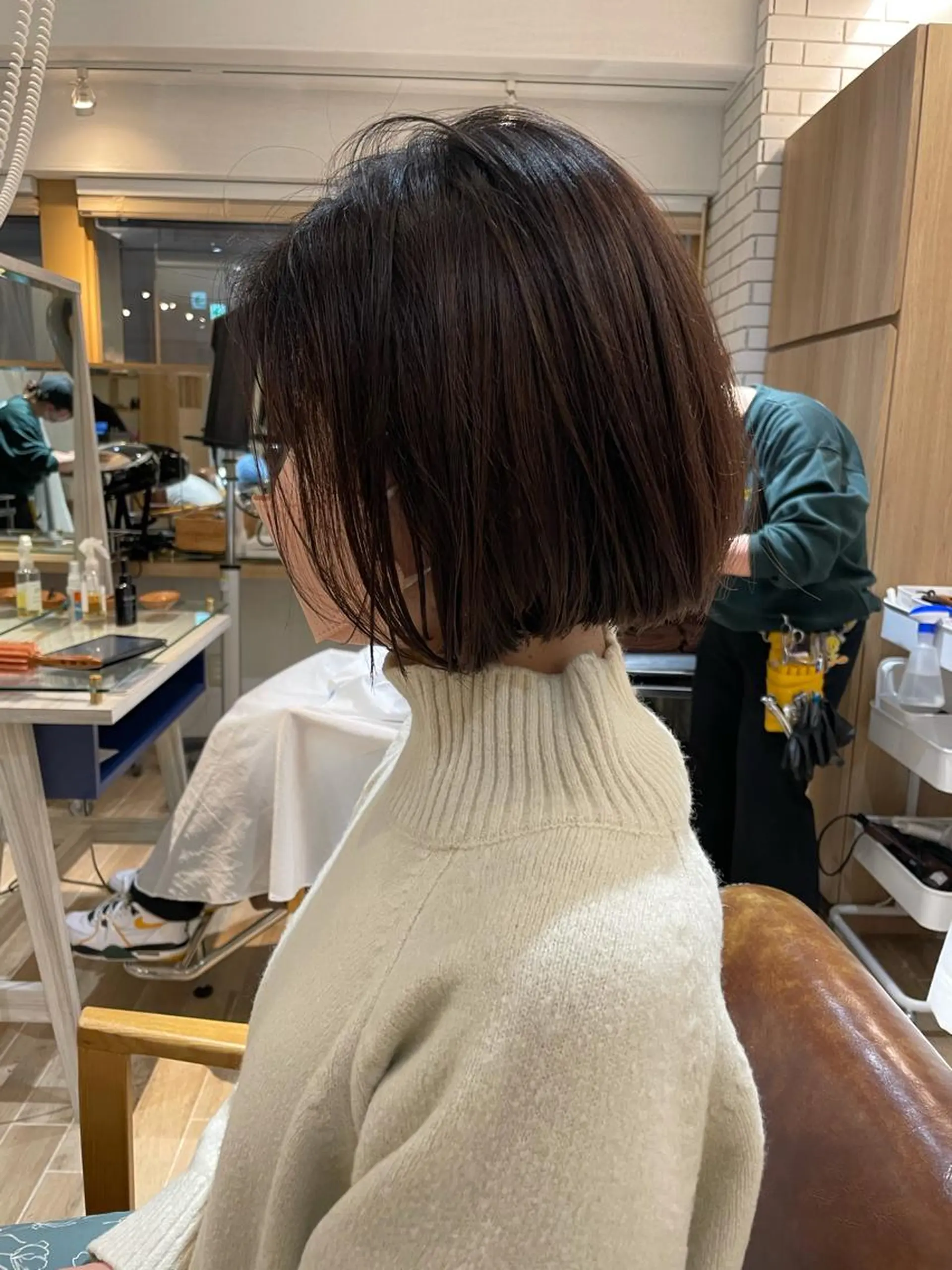 ショート カラー ケアブリーチ/ エクステ/レイヤーのヘアスタイル