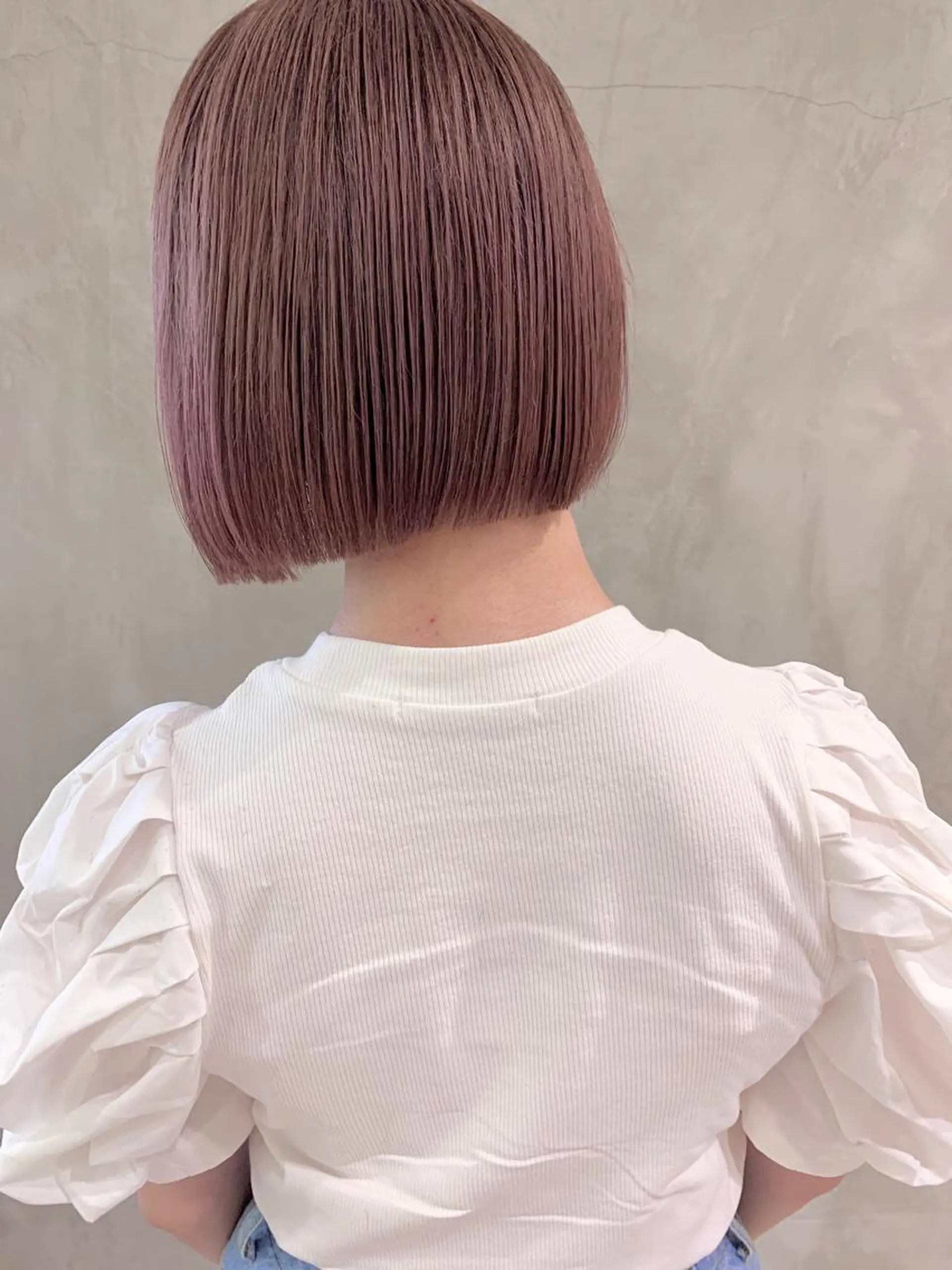 ショート カラー デザインカラー グレージュ ピンクカラー ボブ カット ヘアカラー トリートメント 艶ハイトーン/ヘア アレンジAYAKAのヘアスタイル