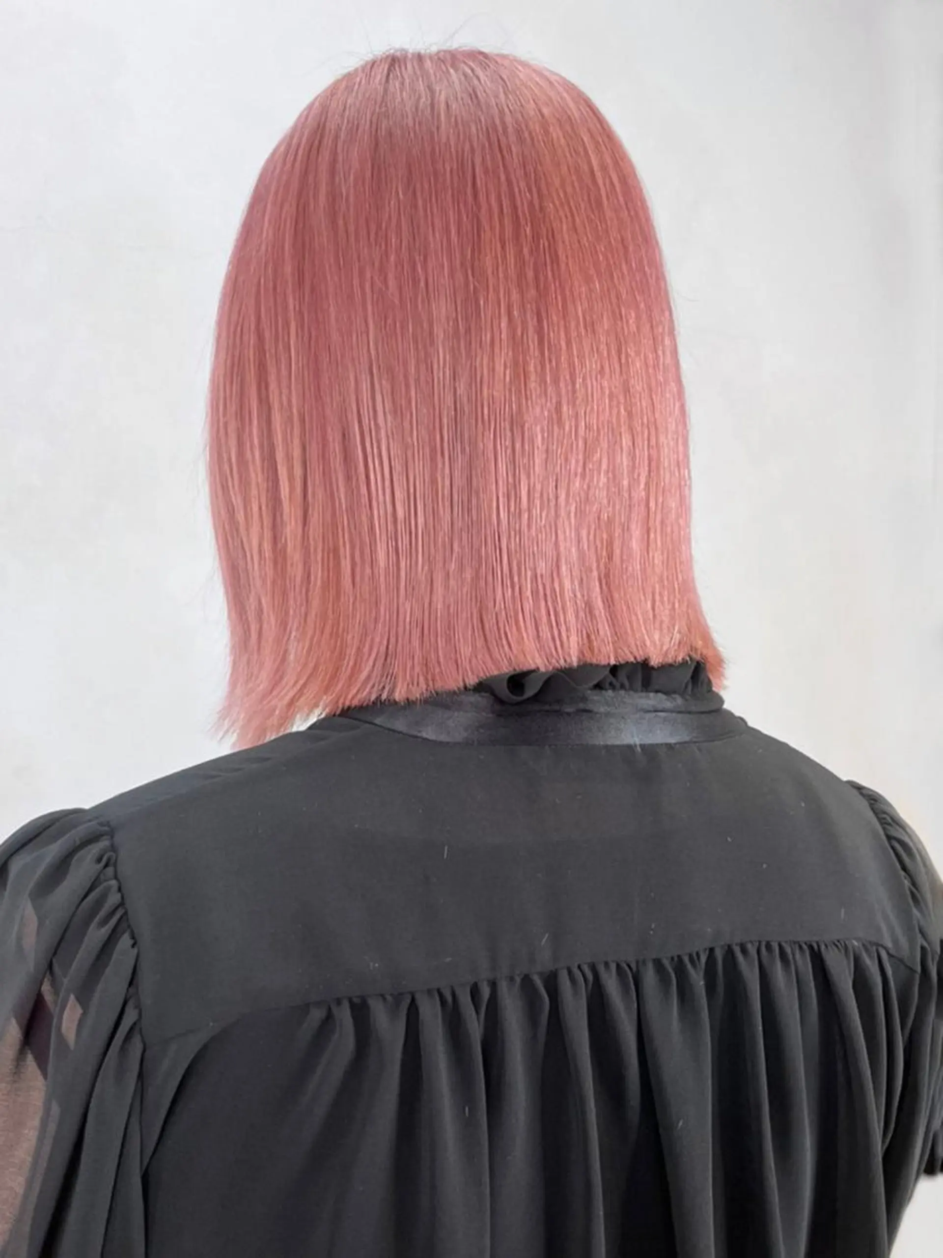 ミディアム カラー ピンクカラー カット ヘアカラー トリートメント ITbyALBUM 藤沢店のヘアスタイル