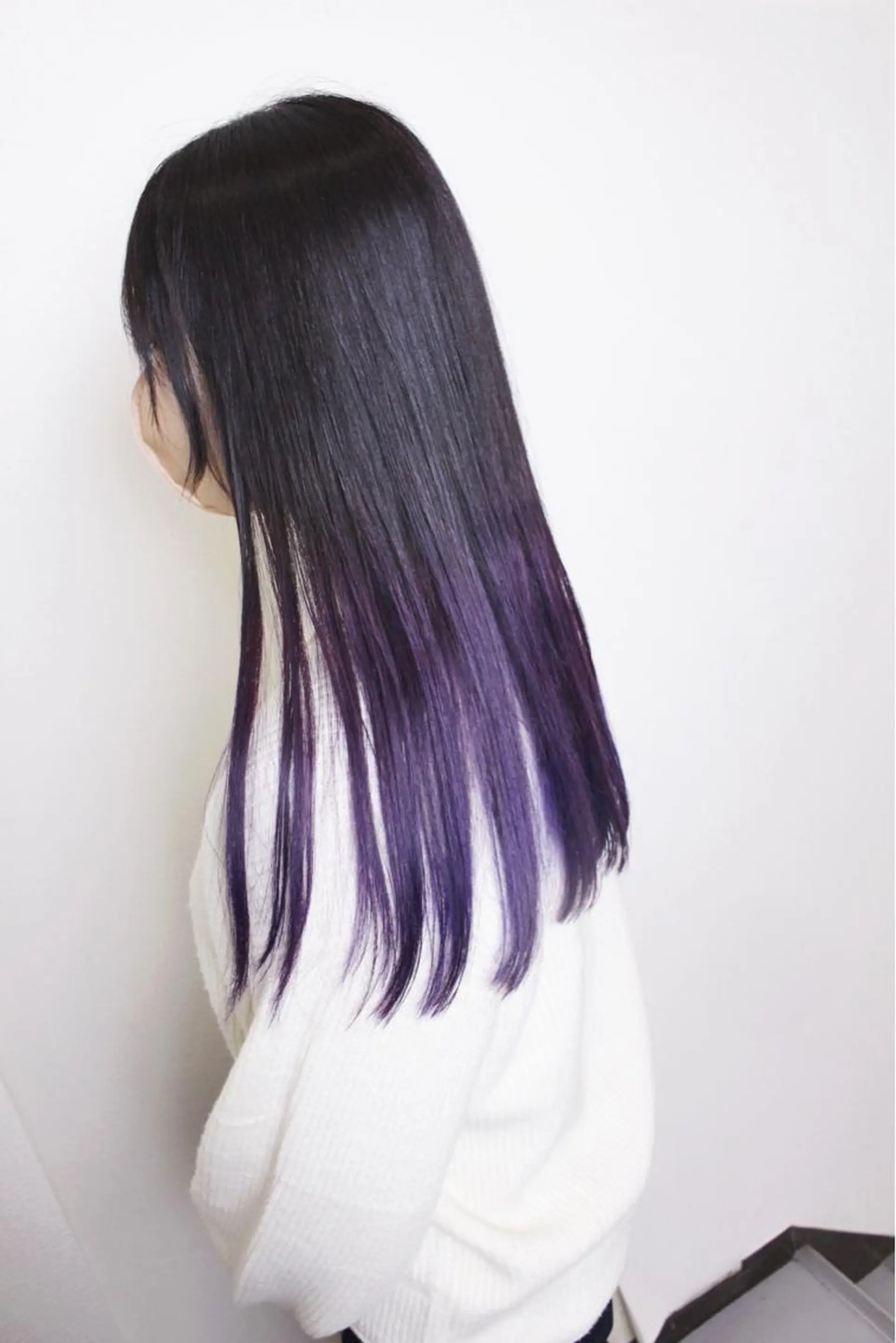 ロング カラー ブリーチ パープルカラー ヘアカラー 土居 正季のヘアスタイル