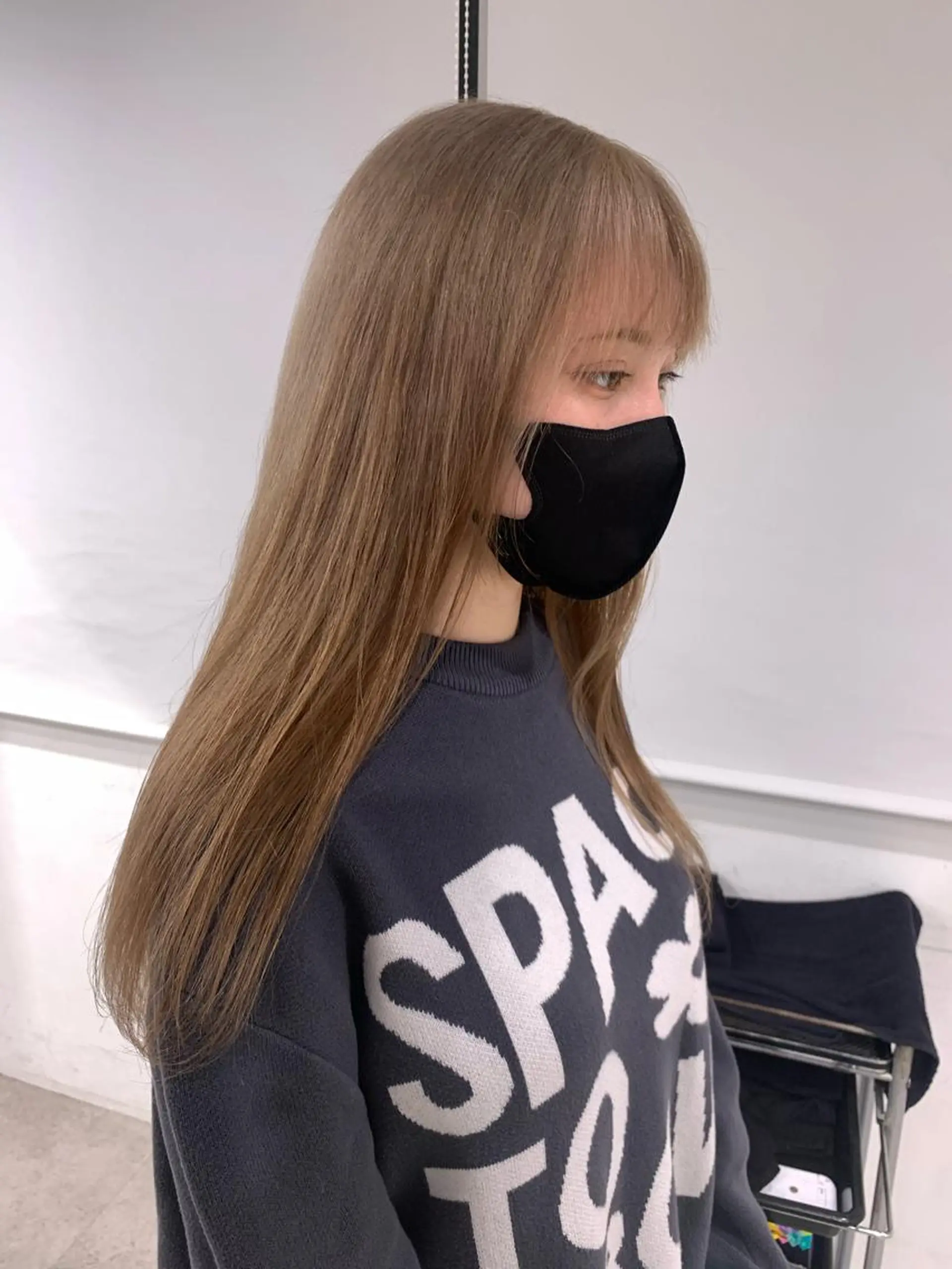 ロング カラー くすみミルクティー／ ブラウン🪡TOWAのヘアスタイル