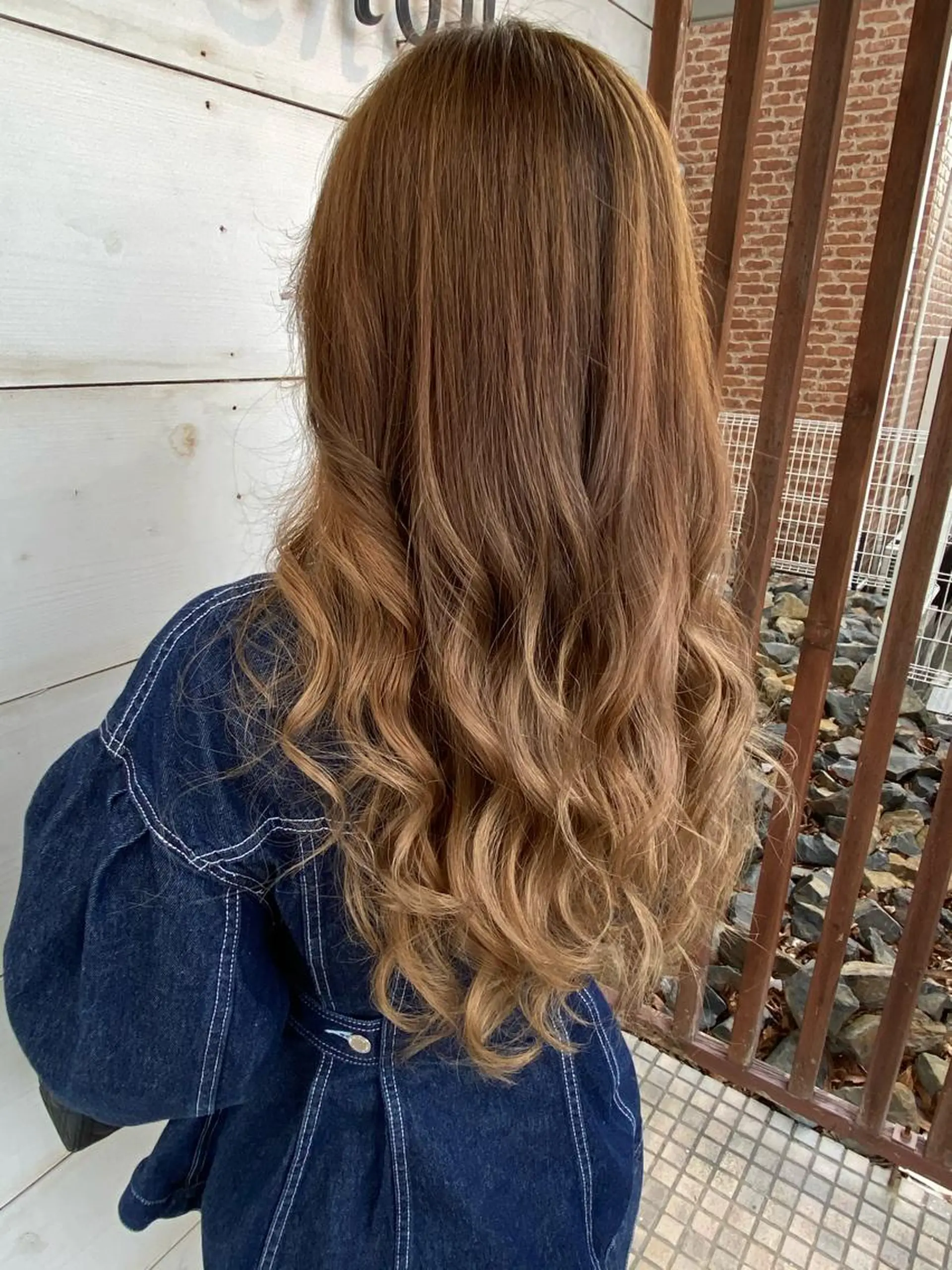 カラー SALOWIN栄所属・SALOWIN栄 高須大貴のヘアスタイル