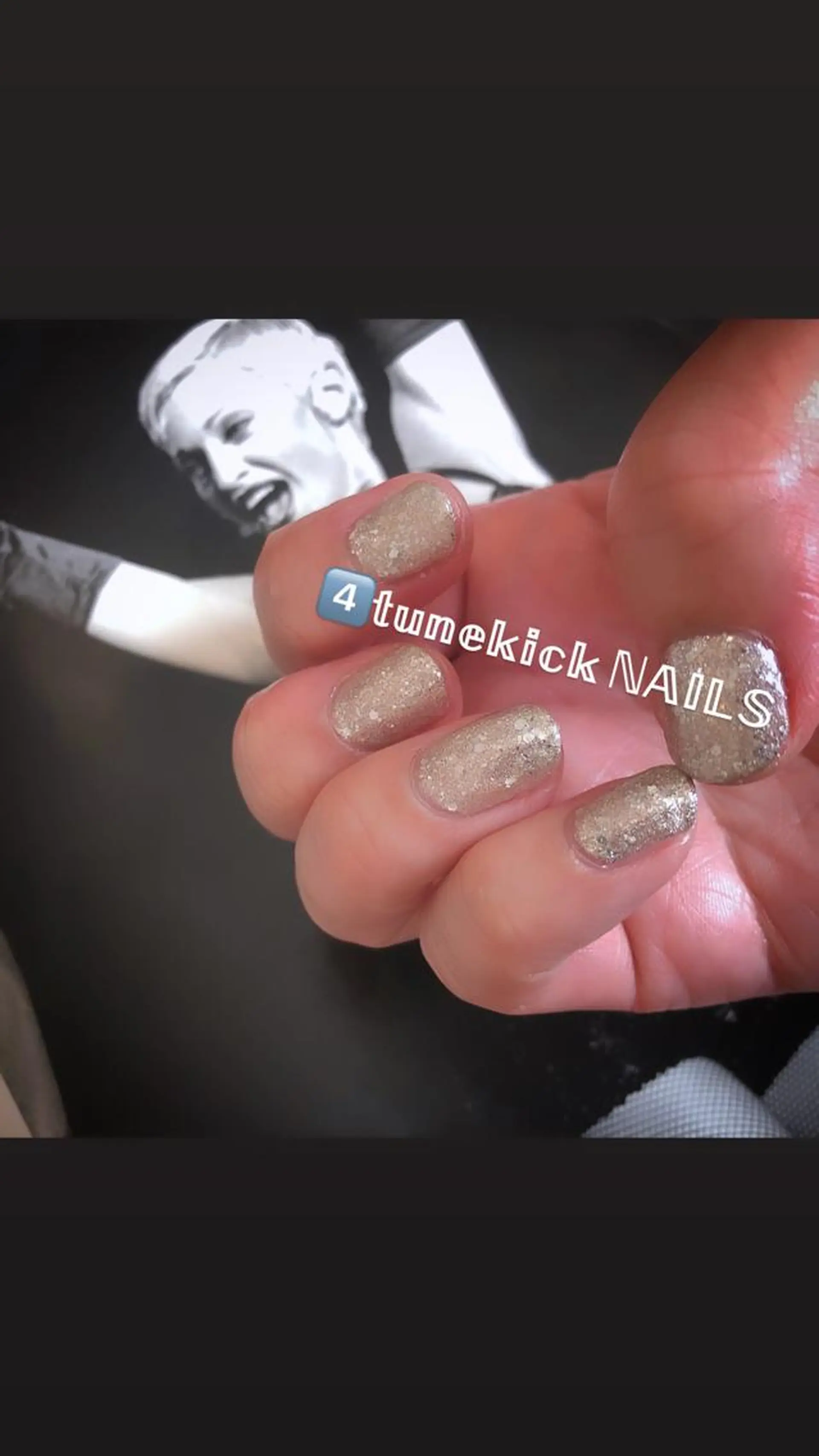 ネイル ラメ(グリッター) ワンカラーネイル 4tunekick NAILS(フォーチュンキックネイルズ)所属・光森 淳子のネイルデザイン