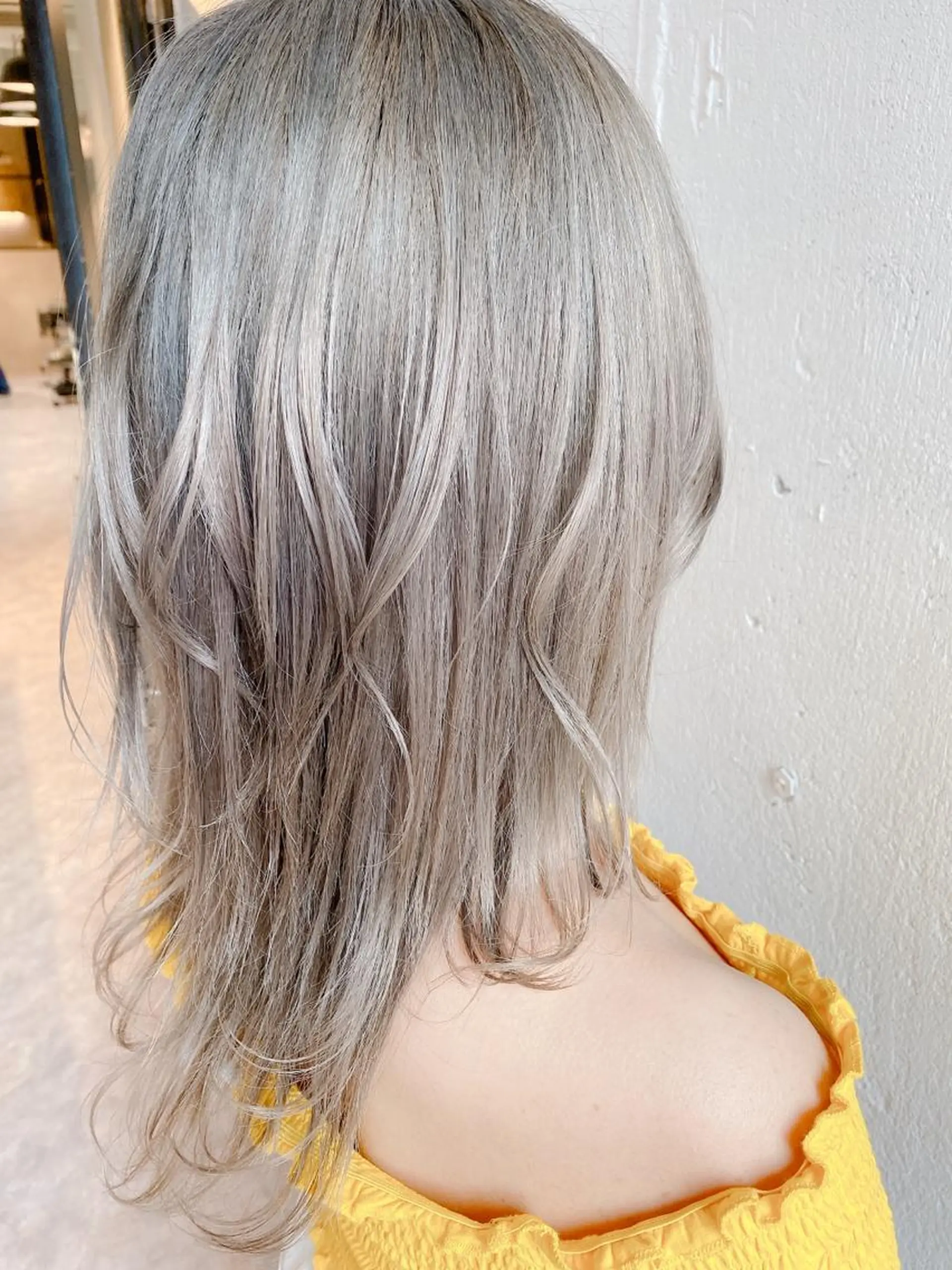 ミディアム カラー パーマ ヘアアレンジ メンズ キッズ シルバー ChuDuck所属・🐮ChuDuck 代表　SHOTA🐮のヘアスタイル