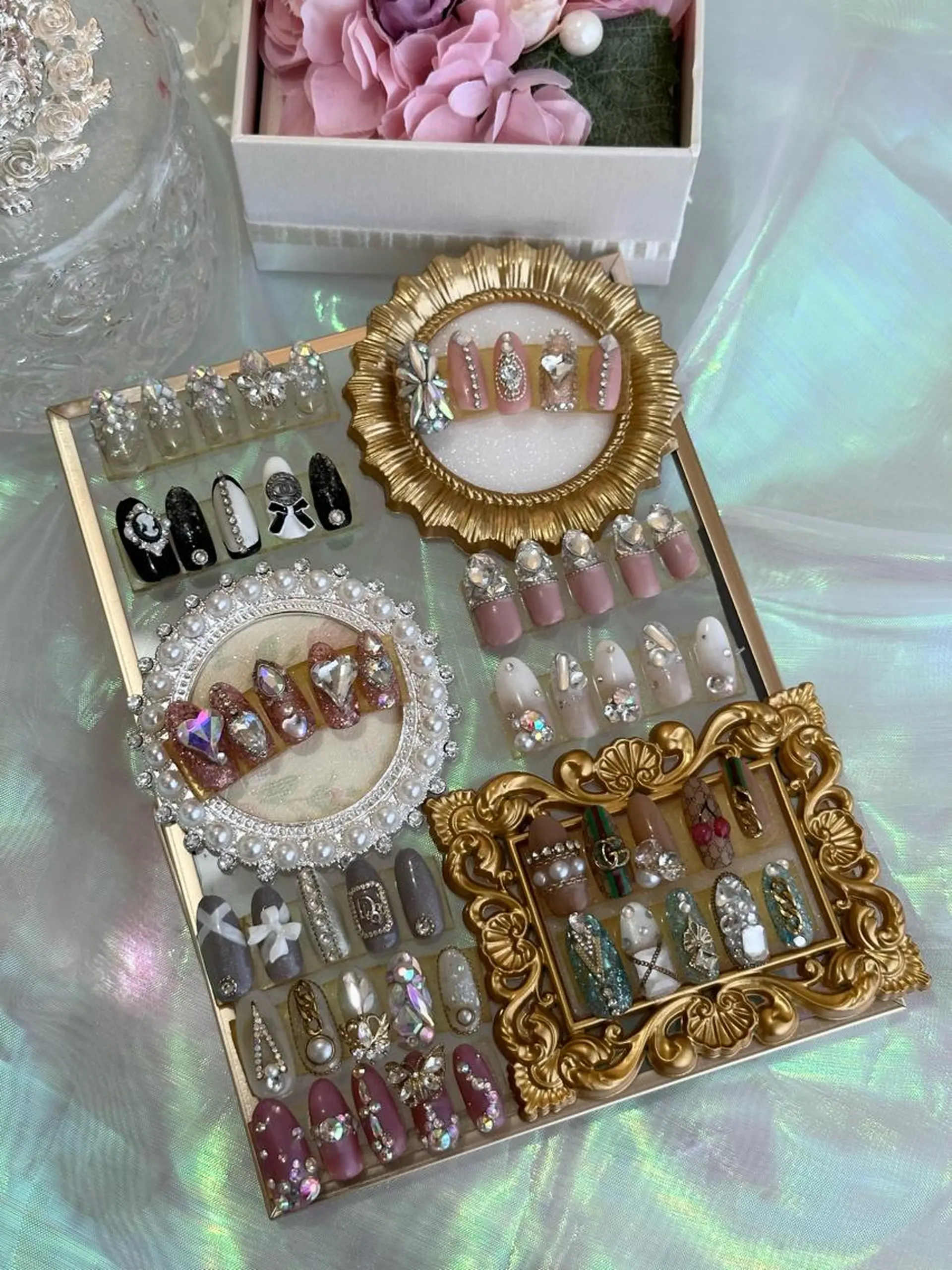 ネイル ハンドネイル CREVIO 小美玉店所属・CREVIO小美玉店 店長RIRIのネイルデザイン