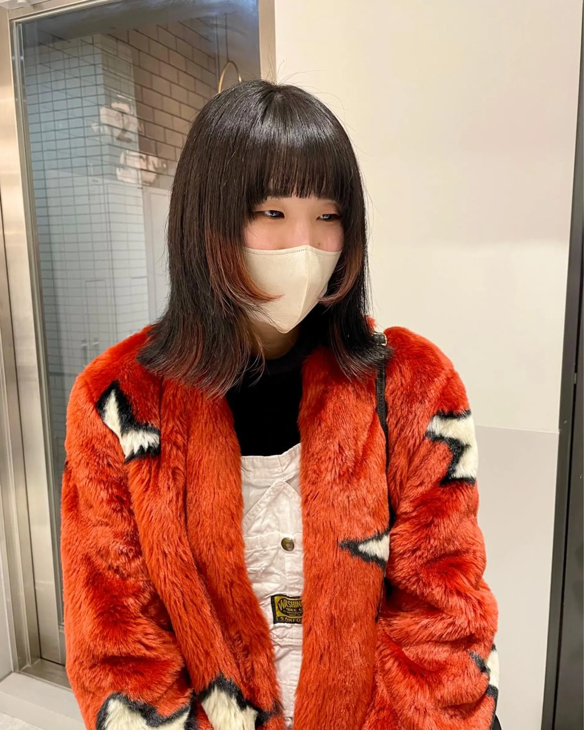 セミロング カラー ヘアアレンジ satsuki 暖色・ブラウンカラーのヘアスタイル