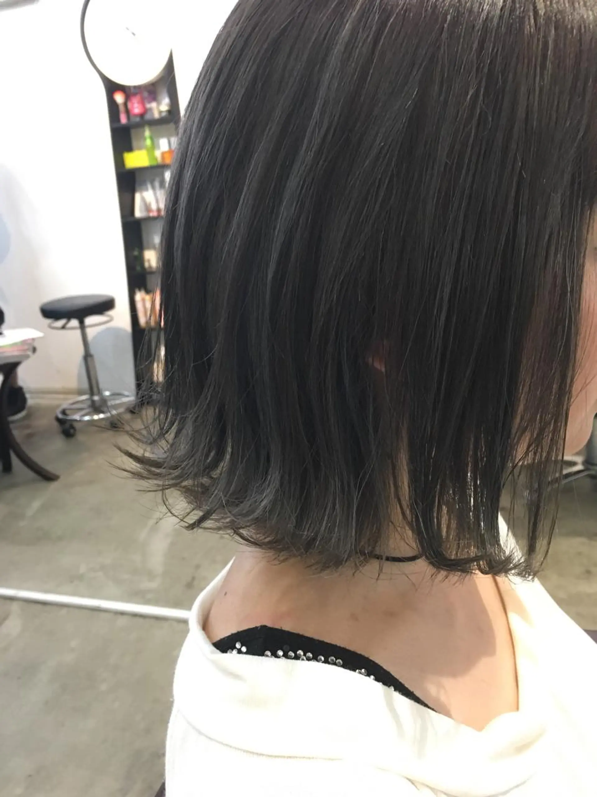 ショート カラー ブリーチ グレージュ ハイライトカラー ハイライト 佐々木 政徳のヘアスタイル