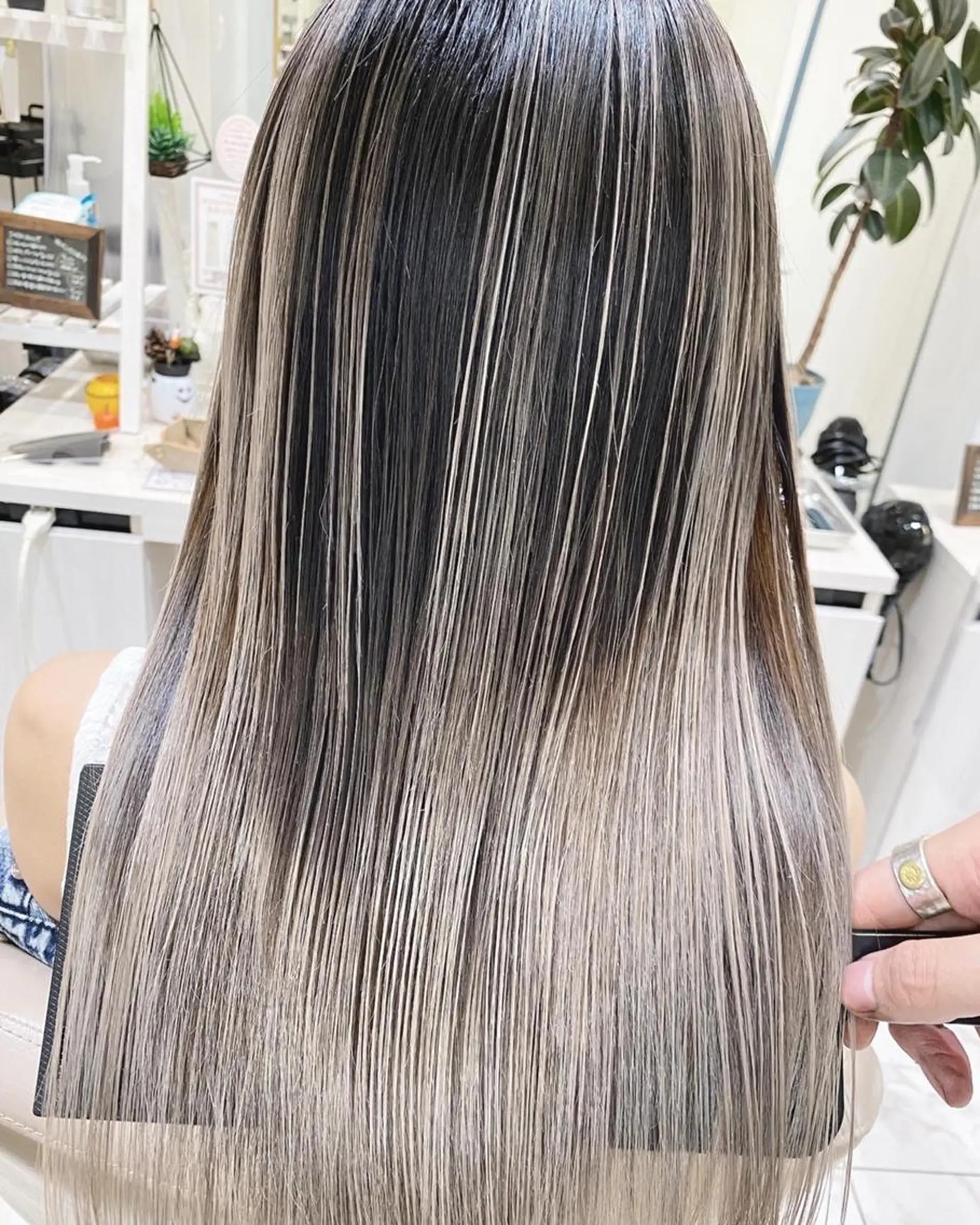 ロング カラー 髪質改善 ヘアカラー トリートメント 高橋凜/髪質改善/ 縮毛矯正/カラーのヘアスタイル