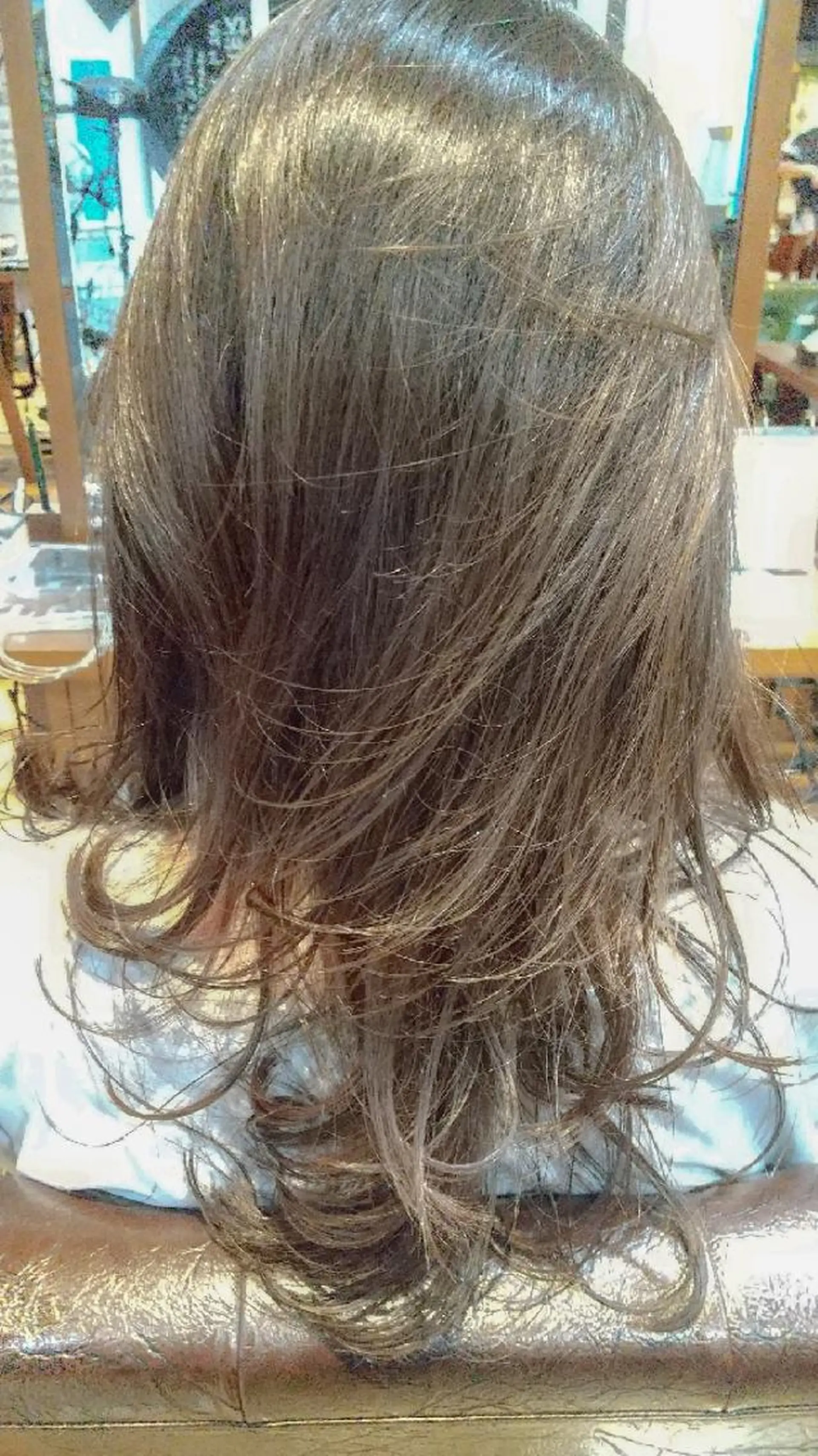 セミロング カット ヘアカラー ✂デザインカット🐟 高評価✂戸崎俊成✂のヘアスタイル