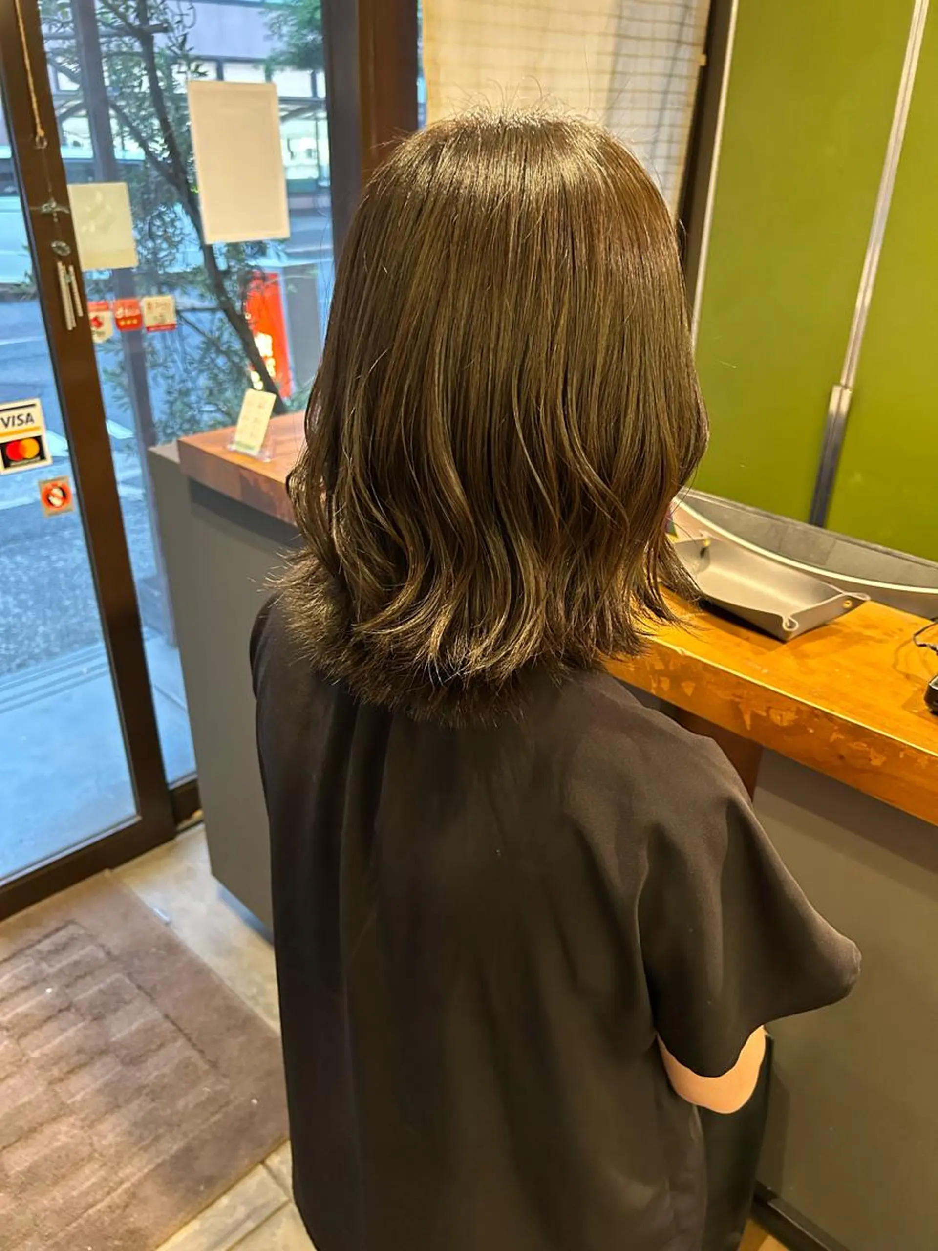 カラー AGREE Momokaのヘアスタイル