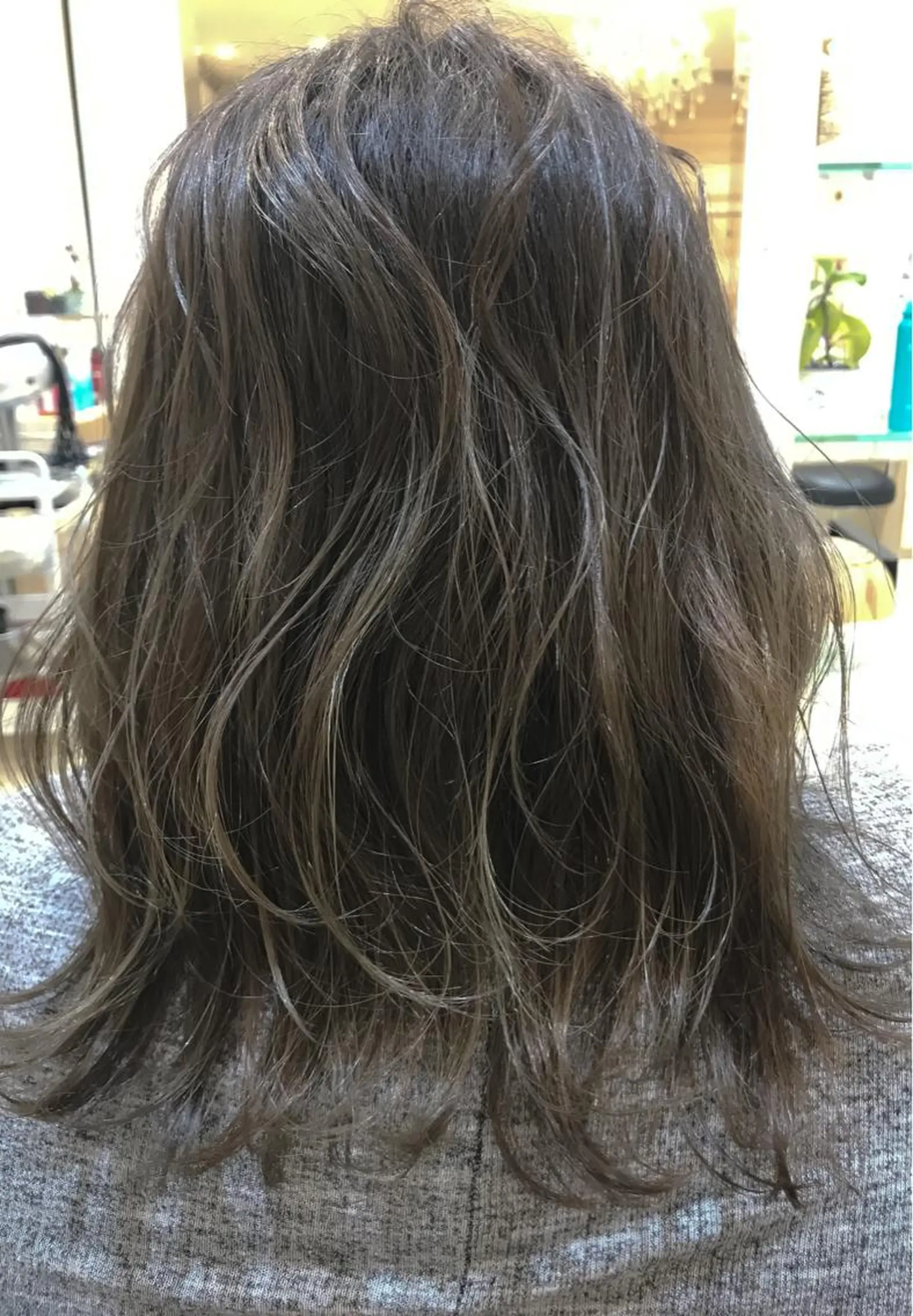 ミディアム パーマ 内田 敦士のヘアスタイル