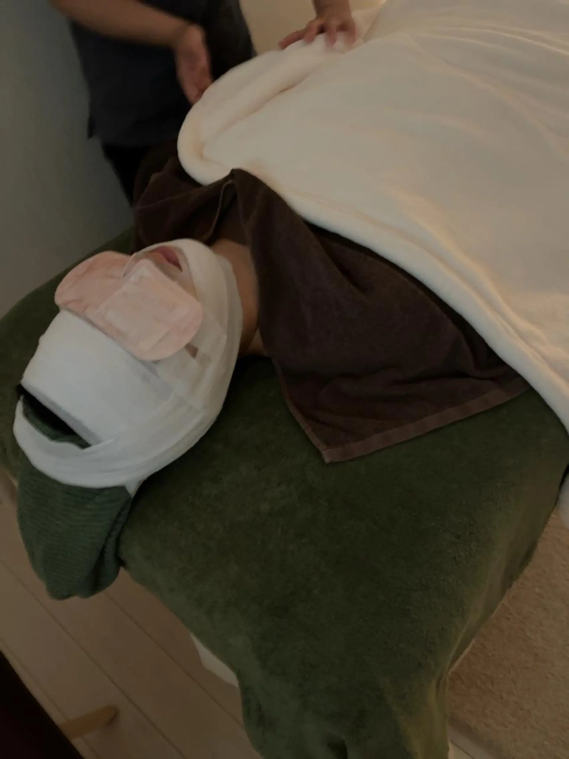 カラー パーマ ヘアアレンジ メンズ キッズ ネイル マツエク・マツパ アイブロウ 小顔専門 ヘッドスパ【jiu】のエステ・リラクイメージ