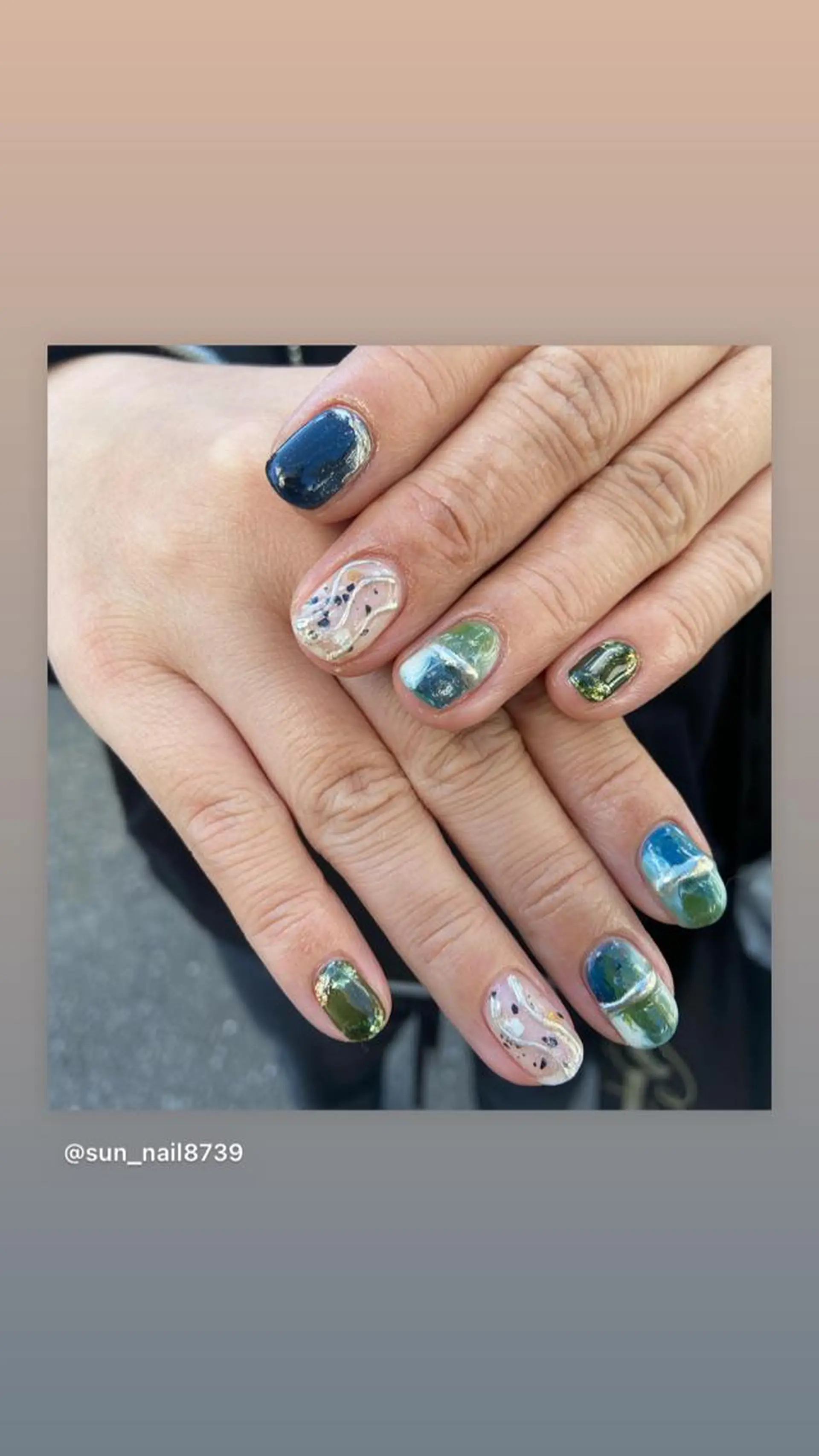 ネイル アートネイル ブルー 韓国ネイル ミラーネイル ニュアンスネイル . unffのネイルデザイン