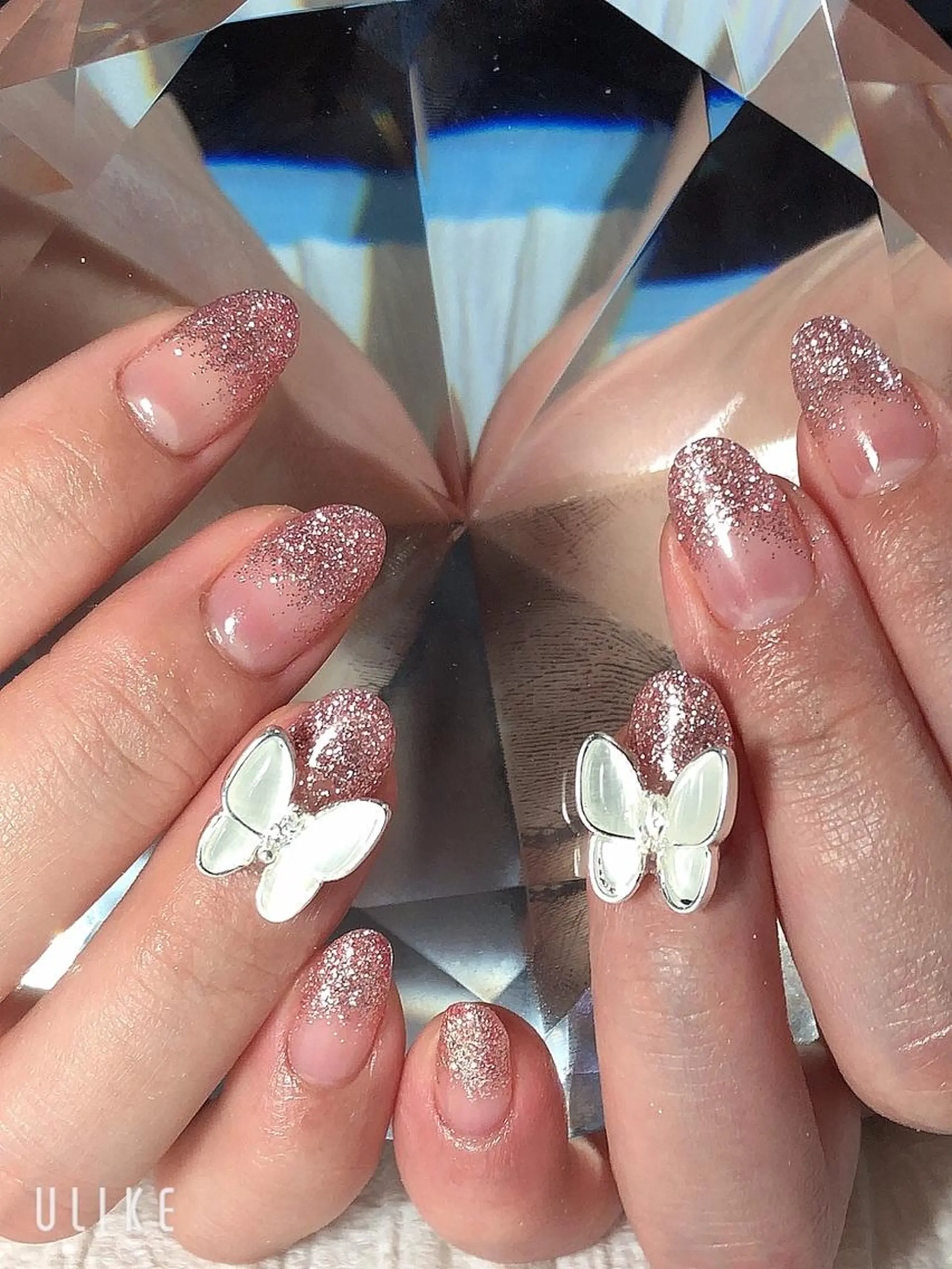 ミディアム ネイル 🦋Kiyomi. 🦋のネイルデザイン