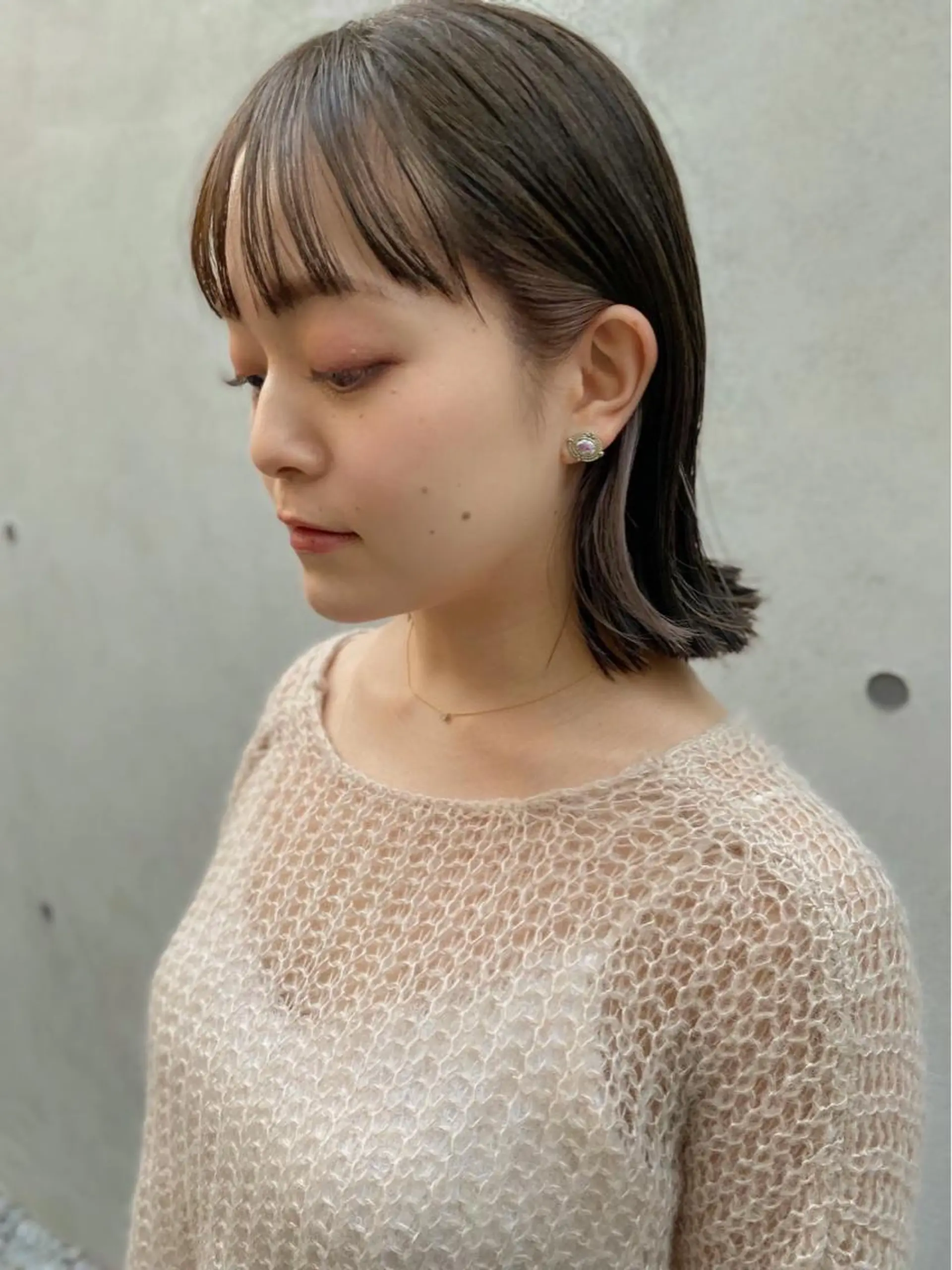 ミディアム カラー 切りっぱなしボブ ワンレンボブ ミディアムパーマ イヤリングカラー インナーカラー ヘアカラー トリートメント a moment(モーメント)所属・蔵前 デザインカット KOBAYASHIのその他イメージ