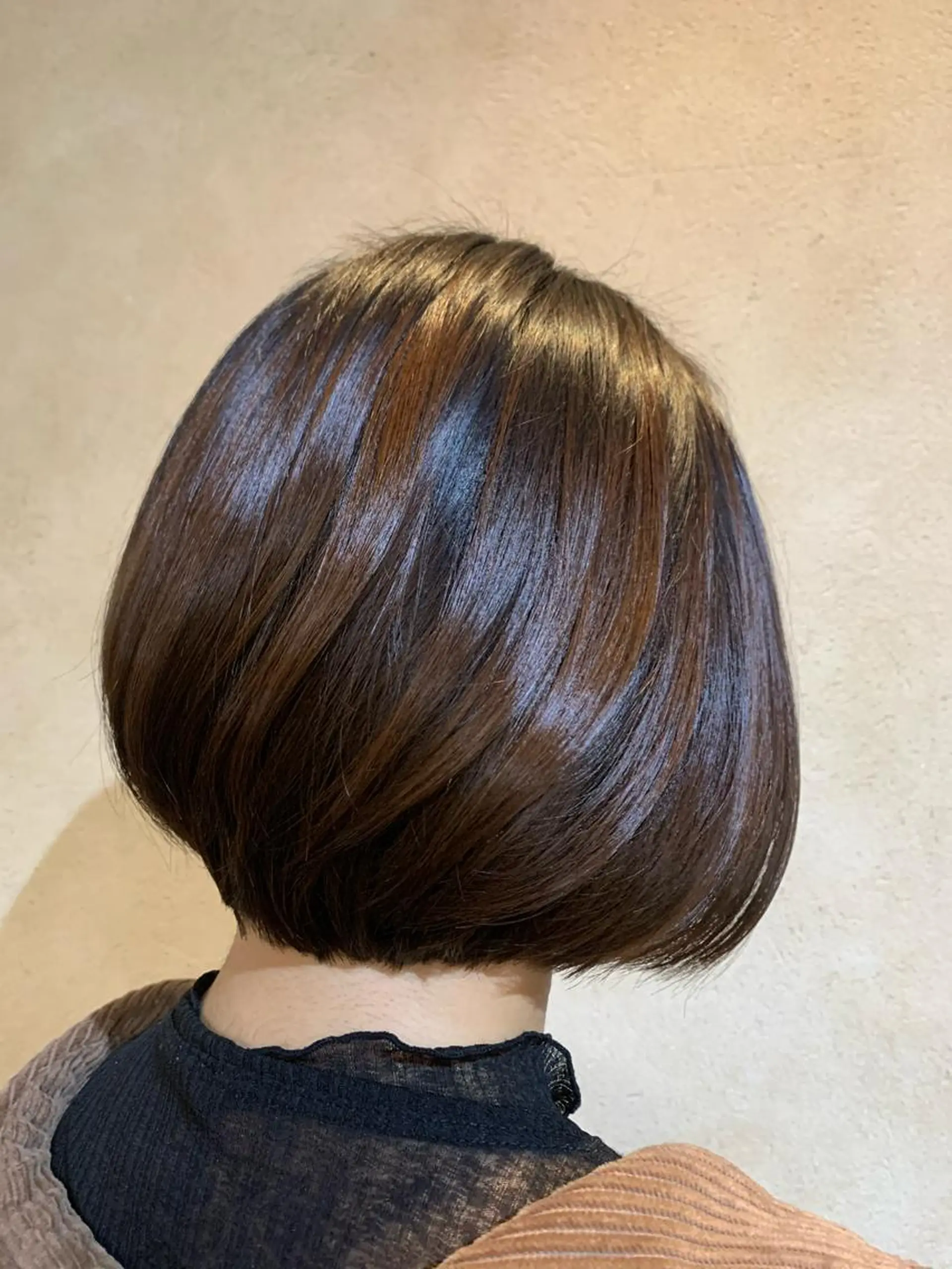 ショート カラー 平 ちひろのヘアスタイル