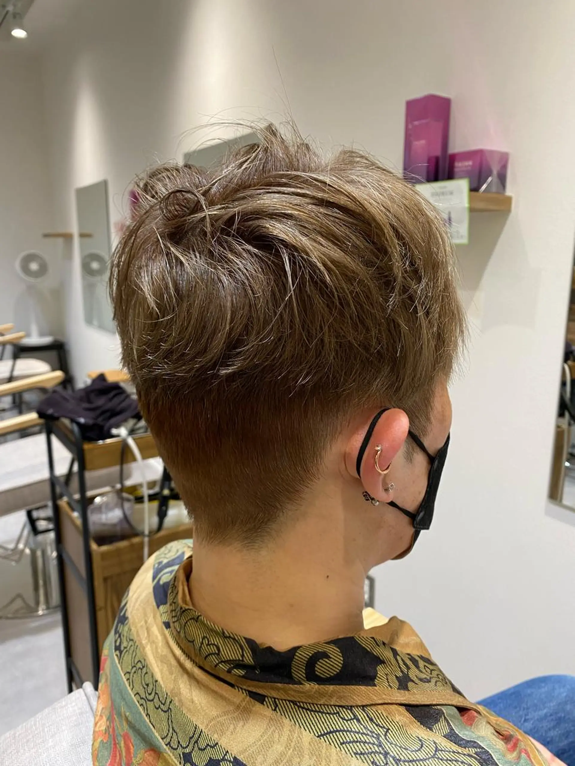 ショート カラー ☾伊左治祐未☾メンズ カットセンター北のヘアスタイル