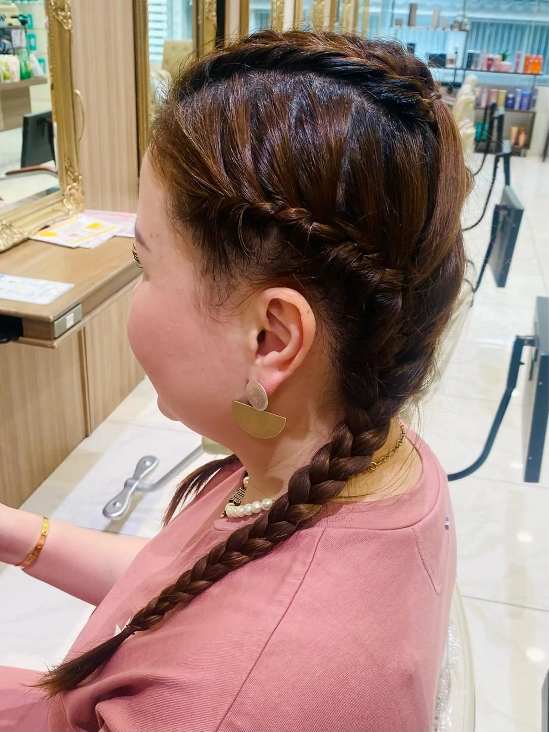 ロング ヘアアレンジ 古川 琴美のヘアスタイル