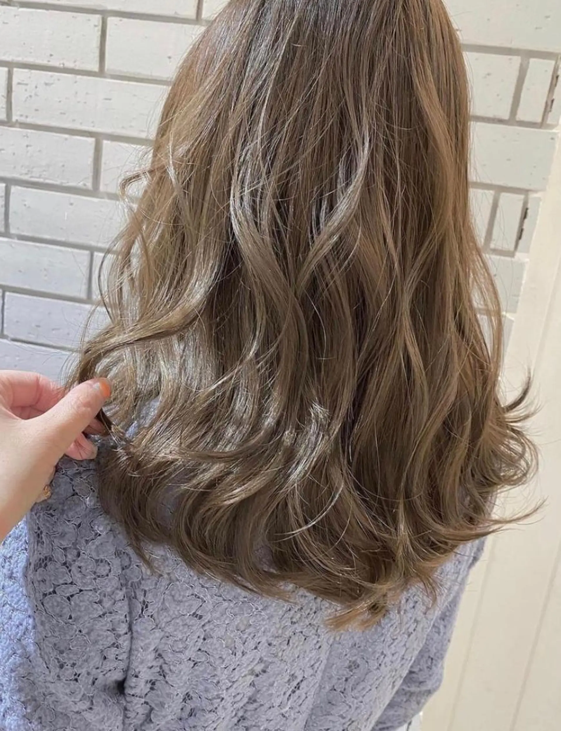 セミロング カラー ベージュカラー 【韓国艶カラー🎀】 添田 菜摘のヘアスタイル