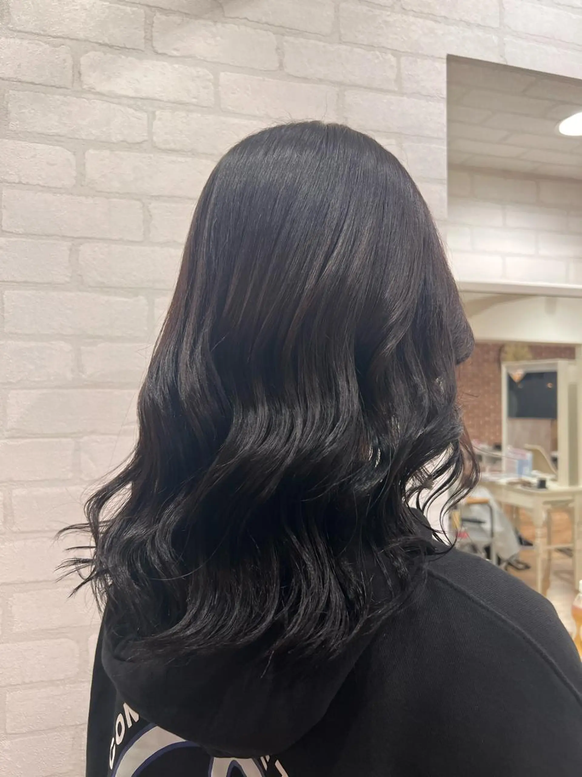 ミディアム カラー 笹江 瑞穂のヘアスタイル