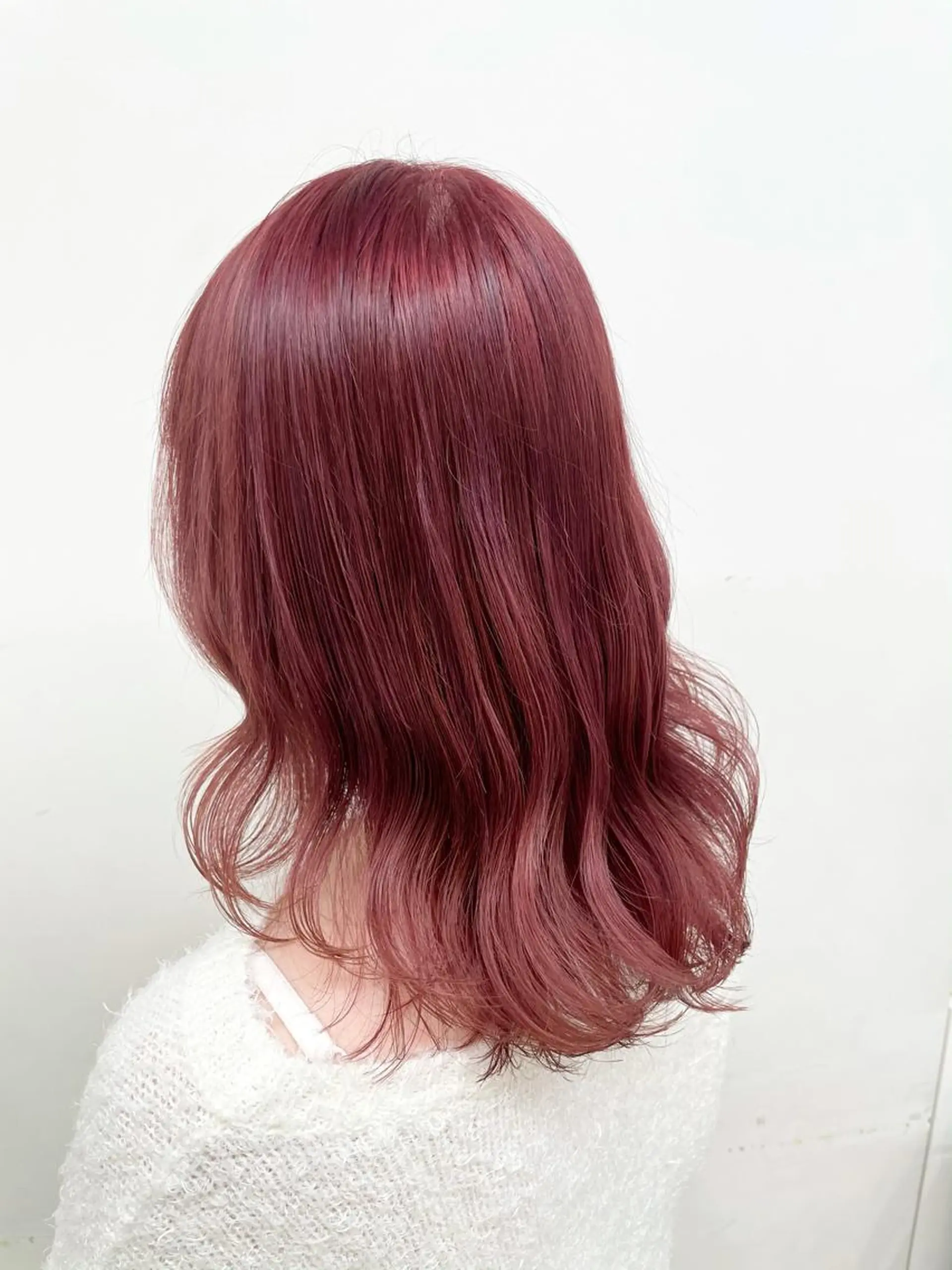 ミディアム カラー 🩵ハイトーン 美咲🩵のヘアスタイル