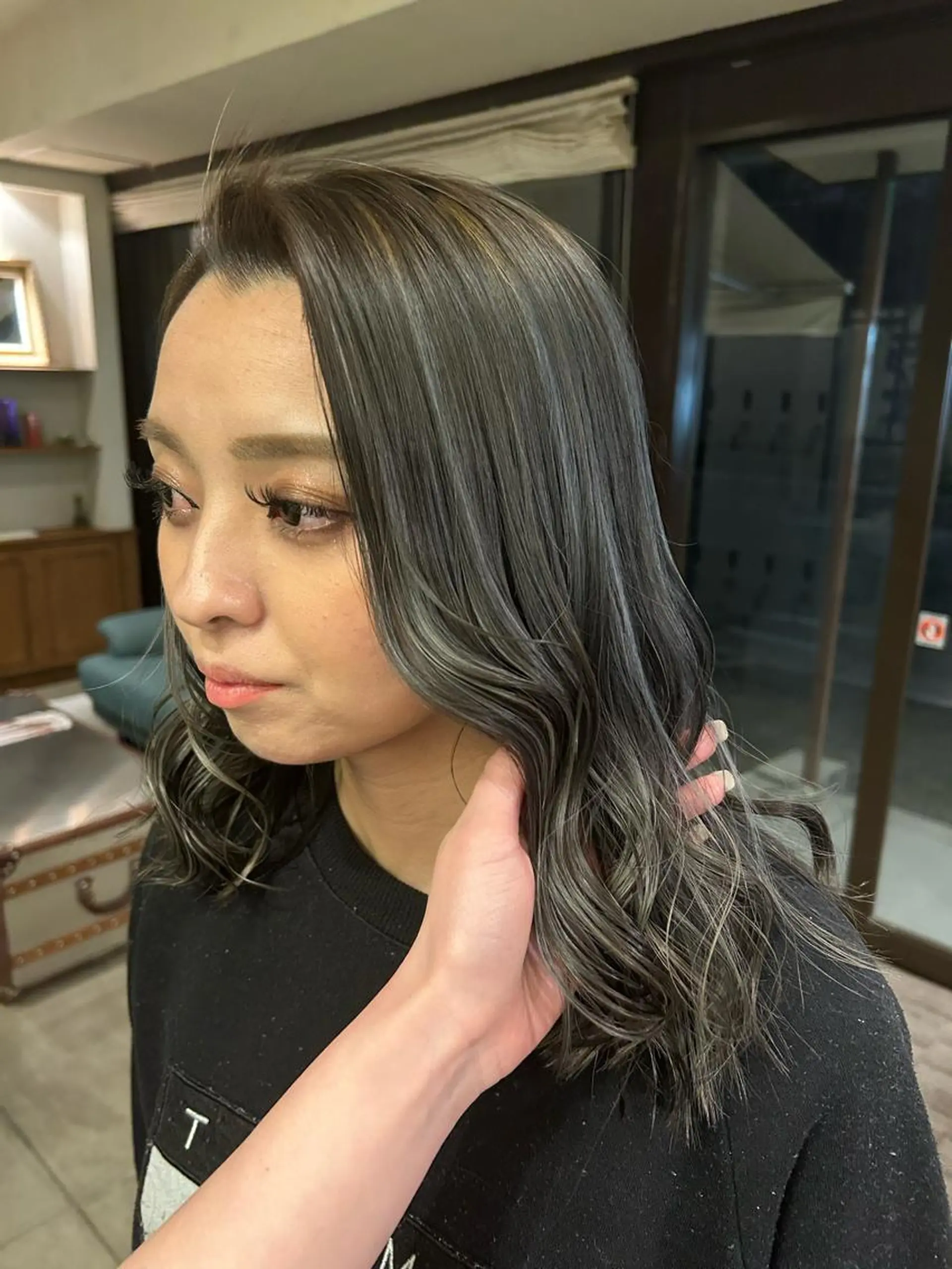 カラー AGREE Momokaのヘアスタイル