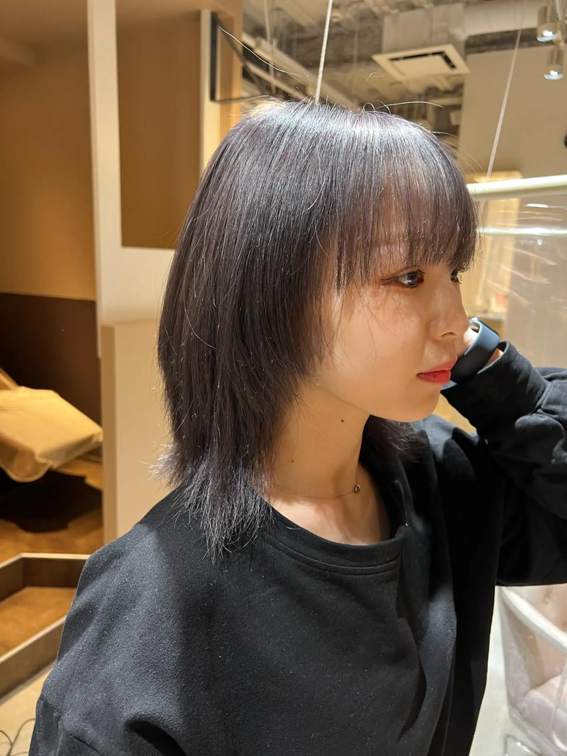 カラー 堀結香/顔まわり レイヤー/蒲生四丁目のヘアスタイル