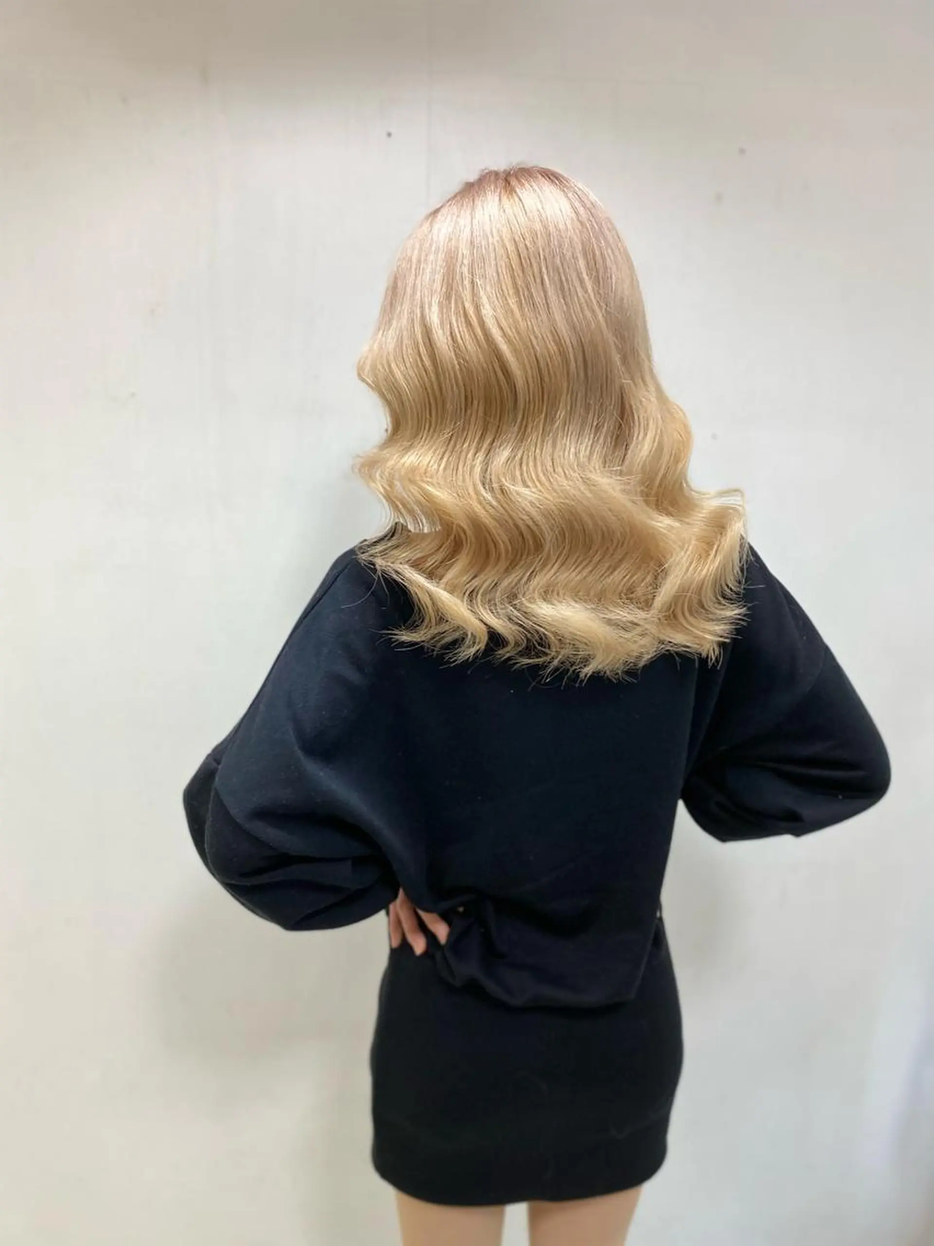 セミロング カラー パーマ ヘアアレンジ メンズ キッズ ネイル マツエク・マツパ アイブロウ ヘアカラー トリートメント ブリーチ特化型✂️ ハイトーンカラー👨のヘアスタイル