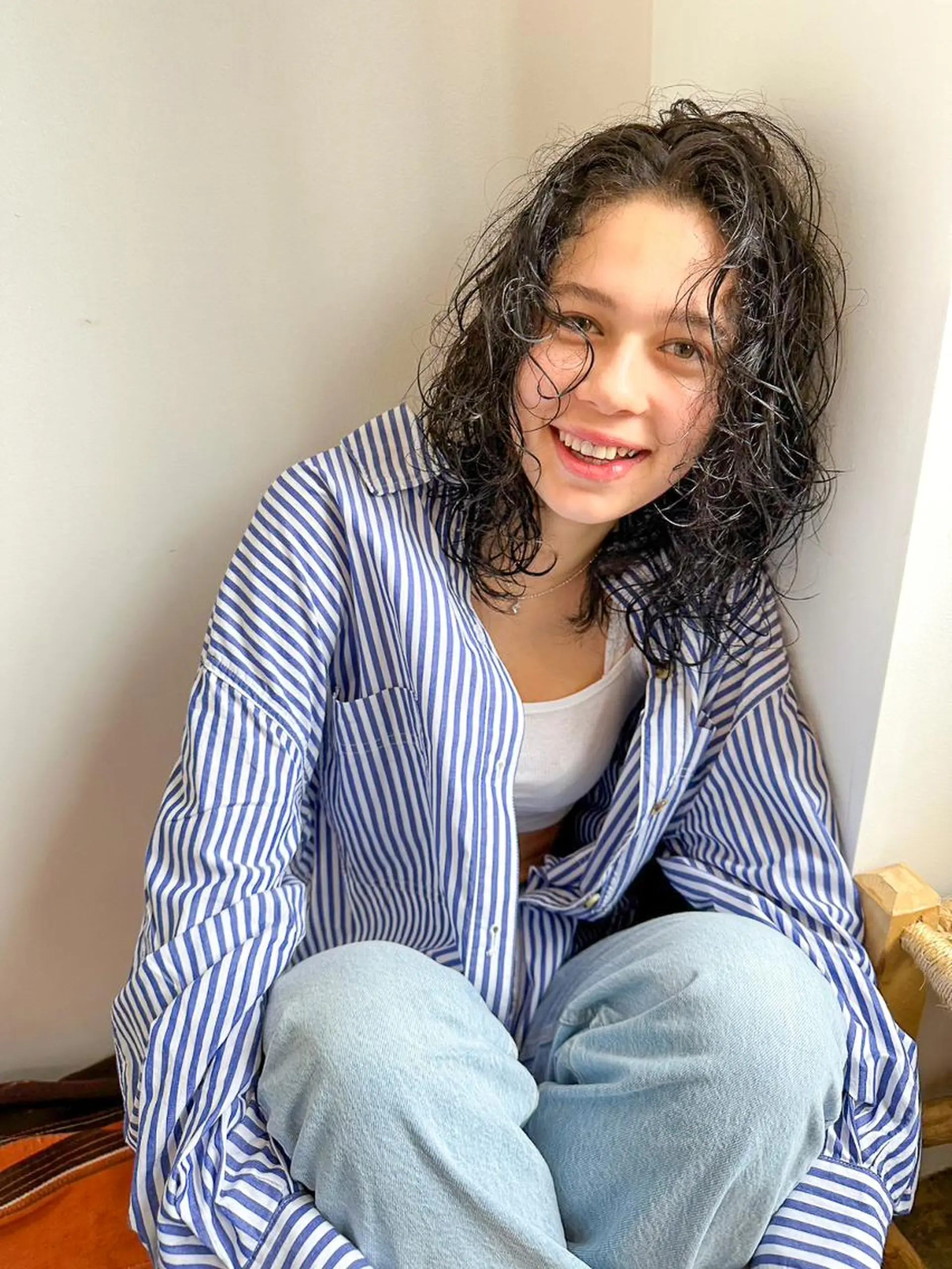 ミディアム パーマ カラー ショートボブ ミディアムパーマ アディクシーカラー ブリーチ ブロンド カット ヘアカラー CEINE PATHのヘアスタイル