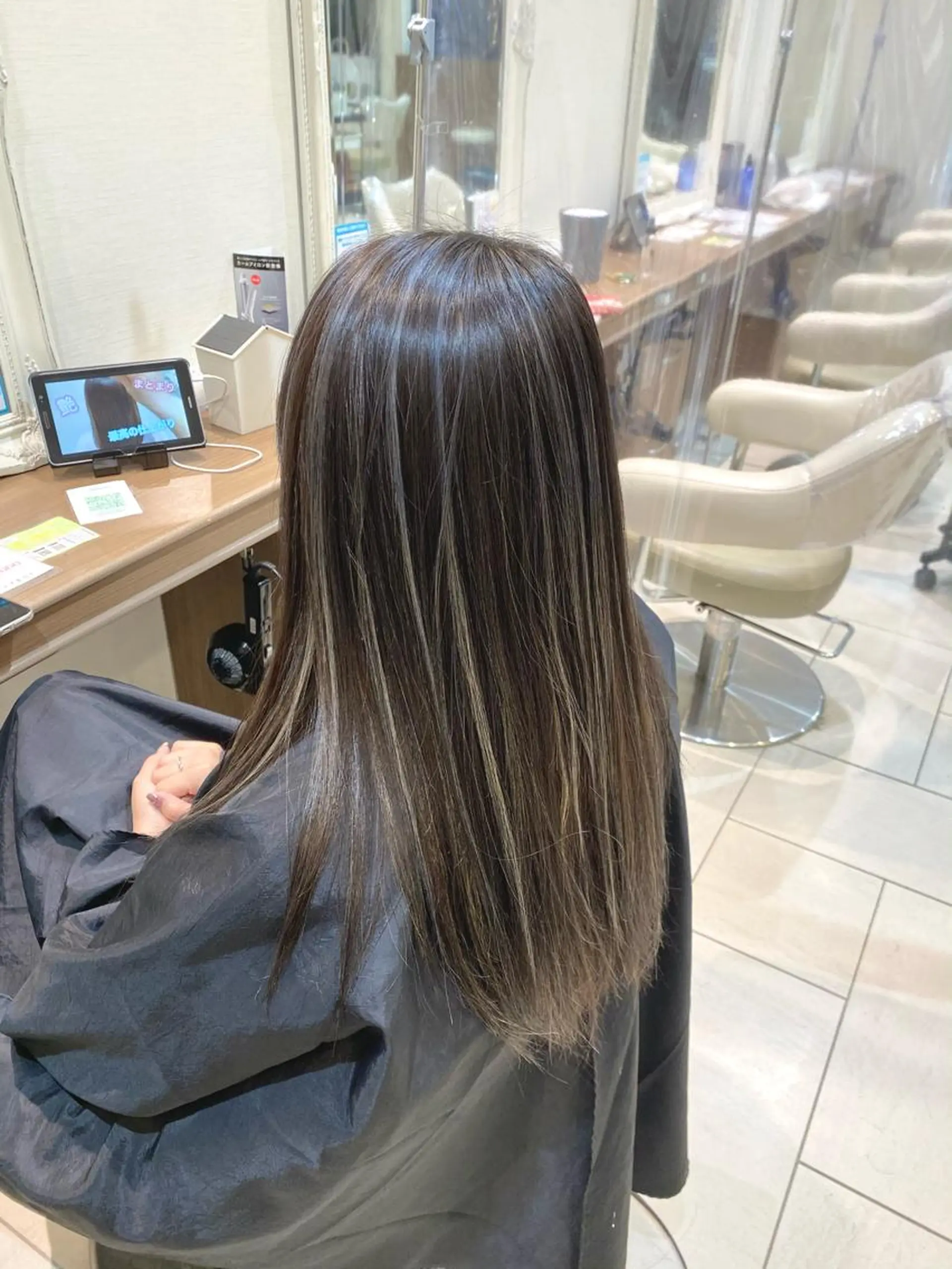 ロング カラー Re:st所属・Miyavi/カラー ショートボブのヘアスタイル