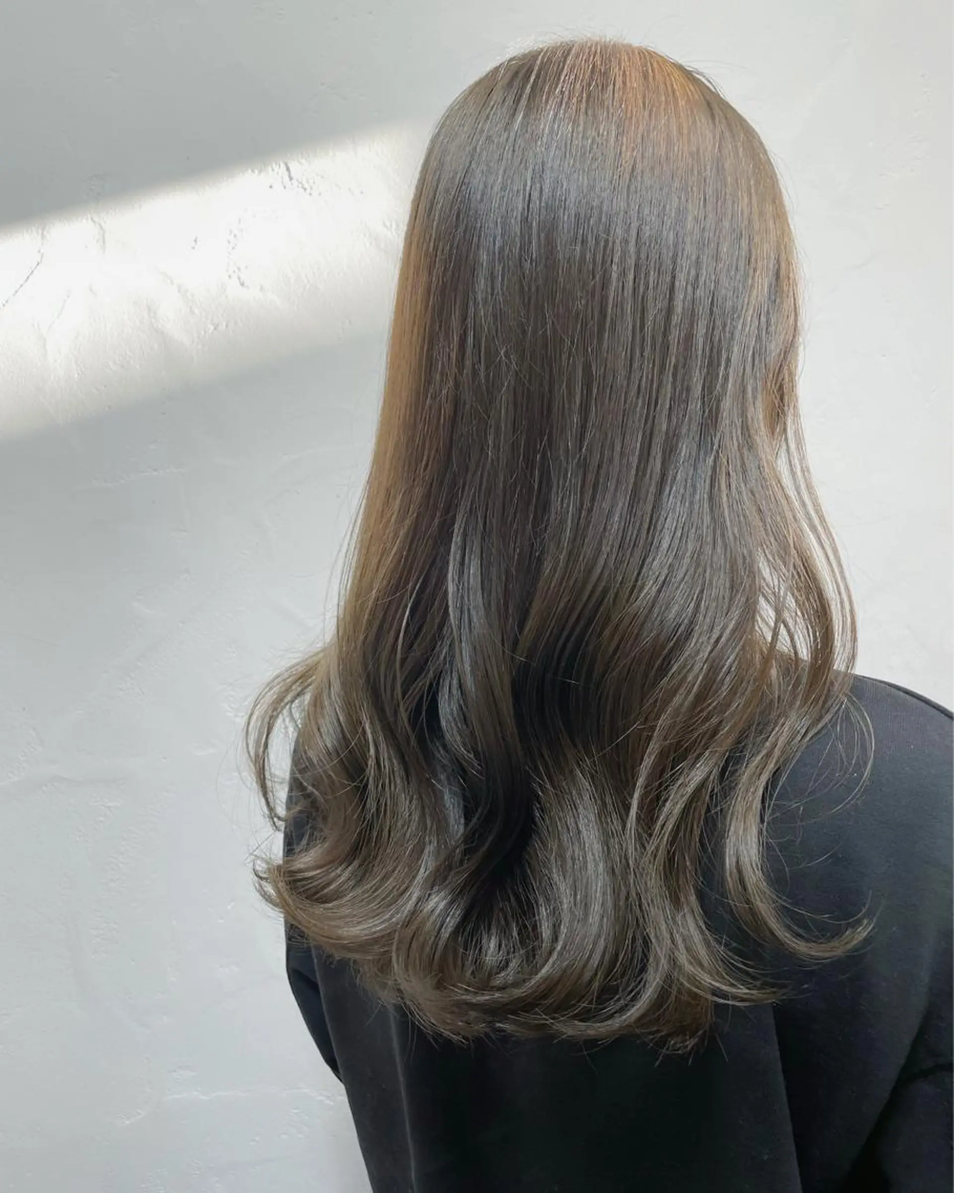 セミロング ヘアカラー トリートメント ふわっとレイヤー 🪽スガヤハルミのヘアスタイル