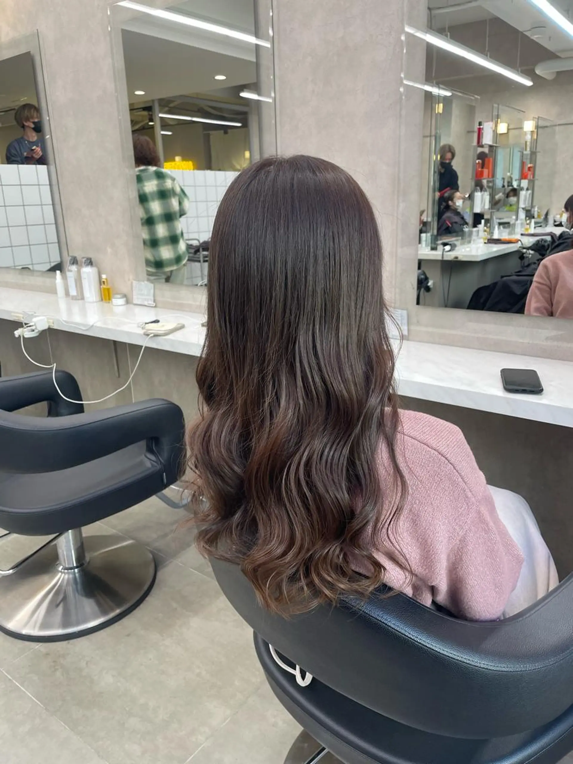 ミディアム カラー パーマ ヘアアレンジ メンズ キッズ ネイル マツエク・マツパ アイブロウ 🦋透明感グレージュ /韓国レイヤー🦋のヘアスタイル