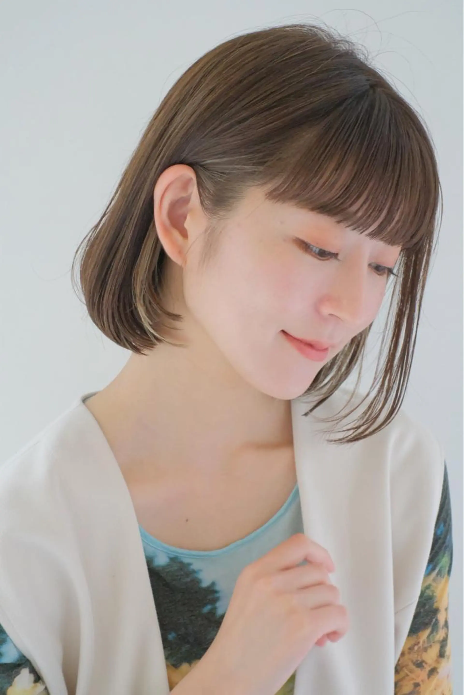 ミディアム 艶感/ナチュラル 🌿マアヤのヘアスタイル