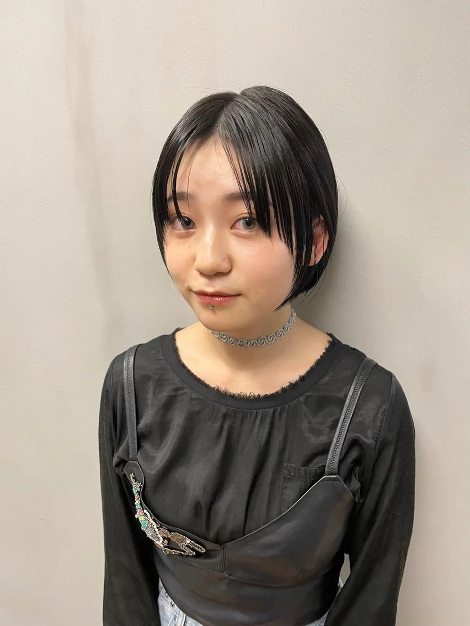 ミディアム パーマ ヘアアレンジ メンズ キッズ ネイル マツエク・マツパ カット ヘアカラー トリートメント tatsumi/ボブ ウルフ/レイヤーのヘアスタイル
