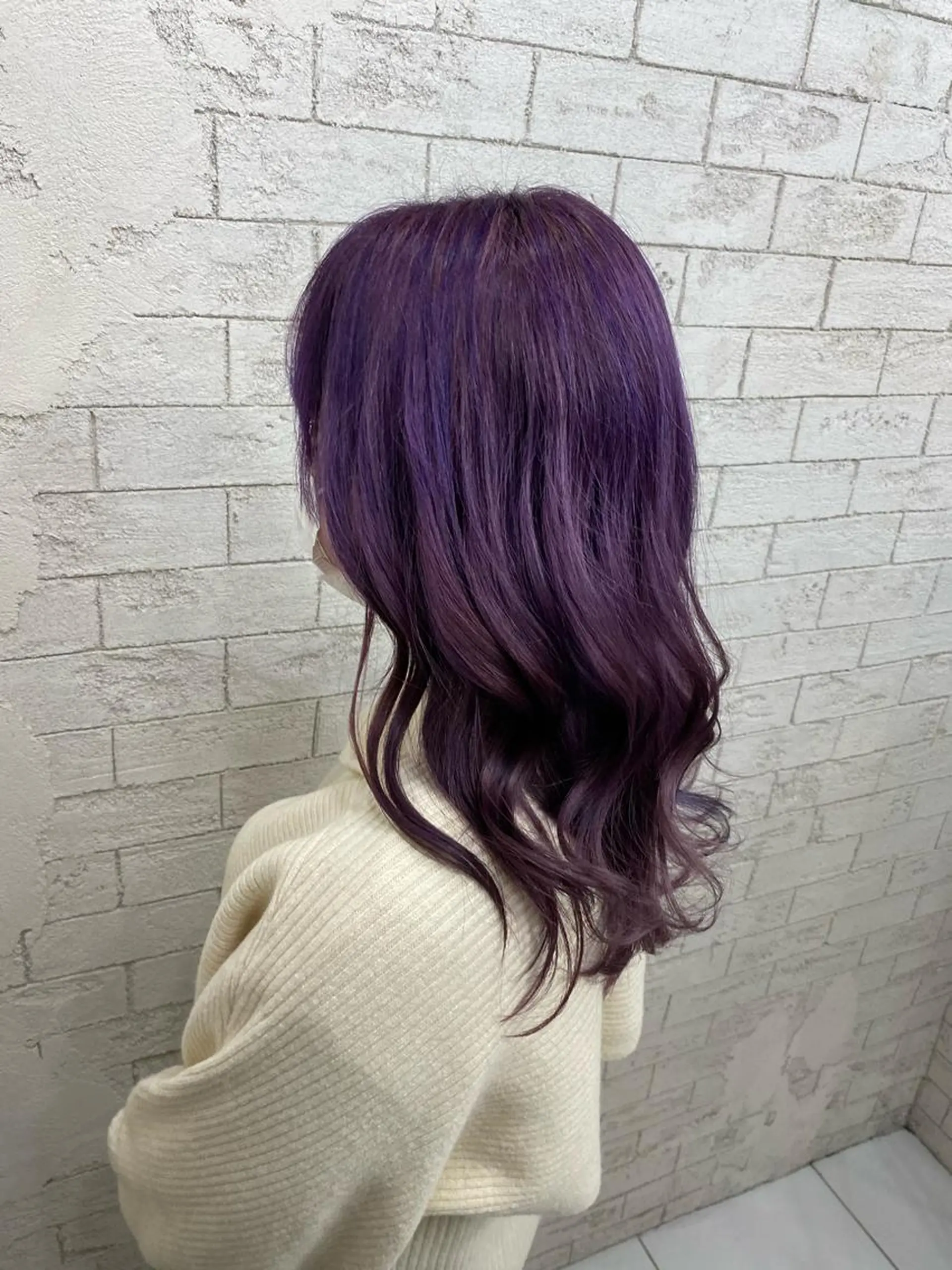 ロング カラー パープルカラー ホワイト/店長/カラ ー講師/錦糸町/岩崎のヘアスタイル