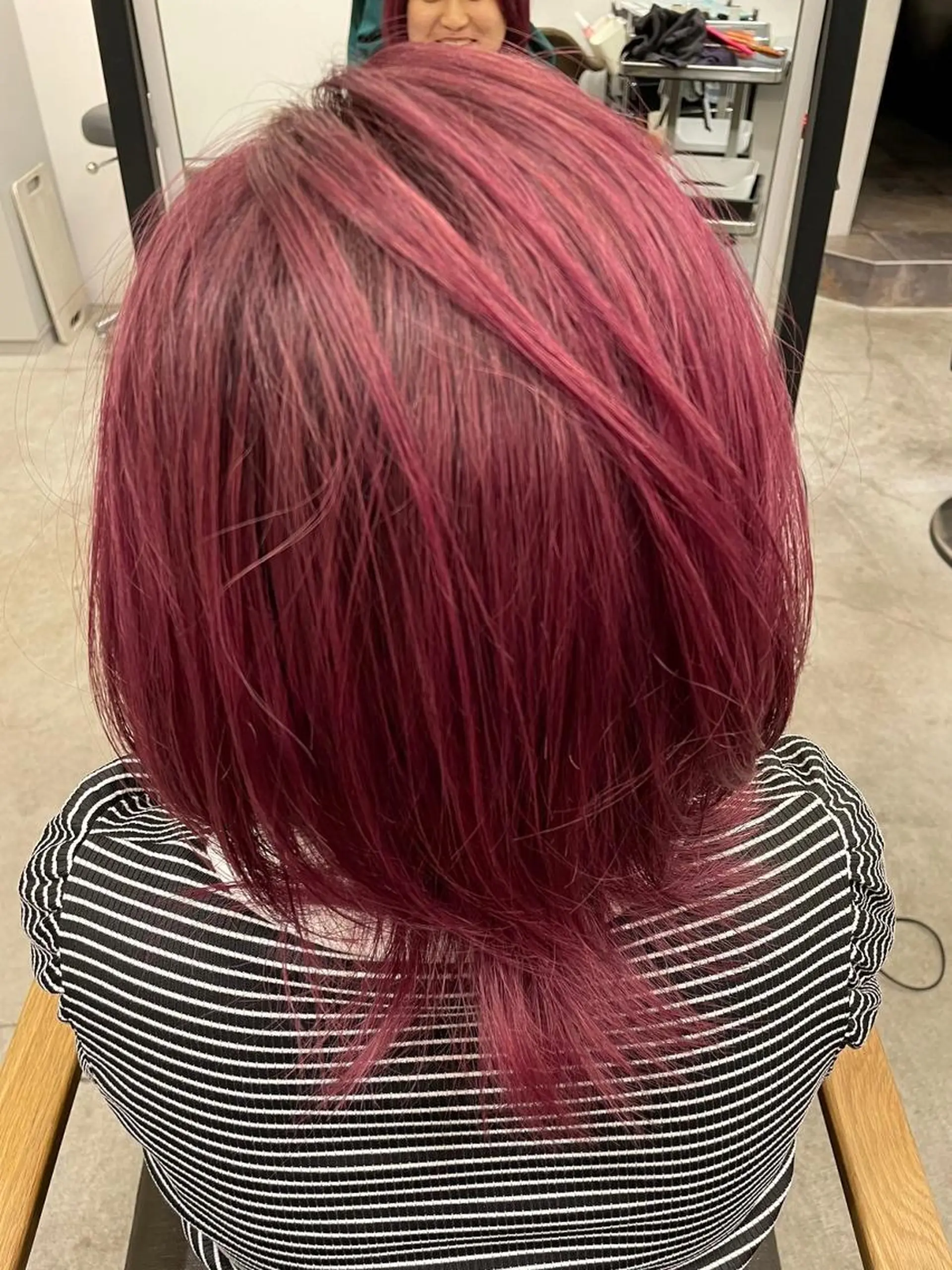 ショート 絶対可愛い暖色カラー 🌷うる艶✨山下七海のヘアスタイル