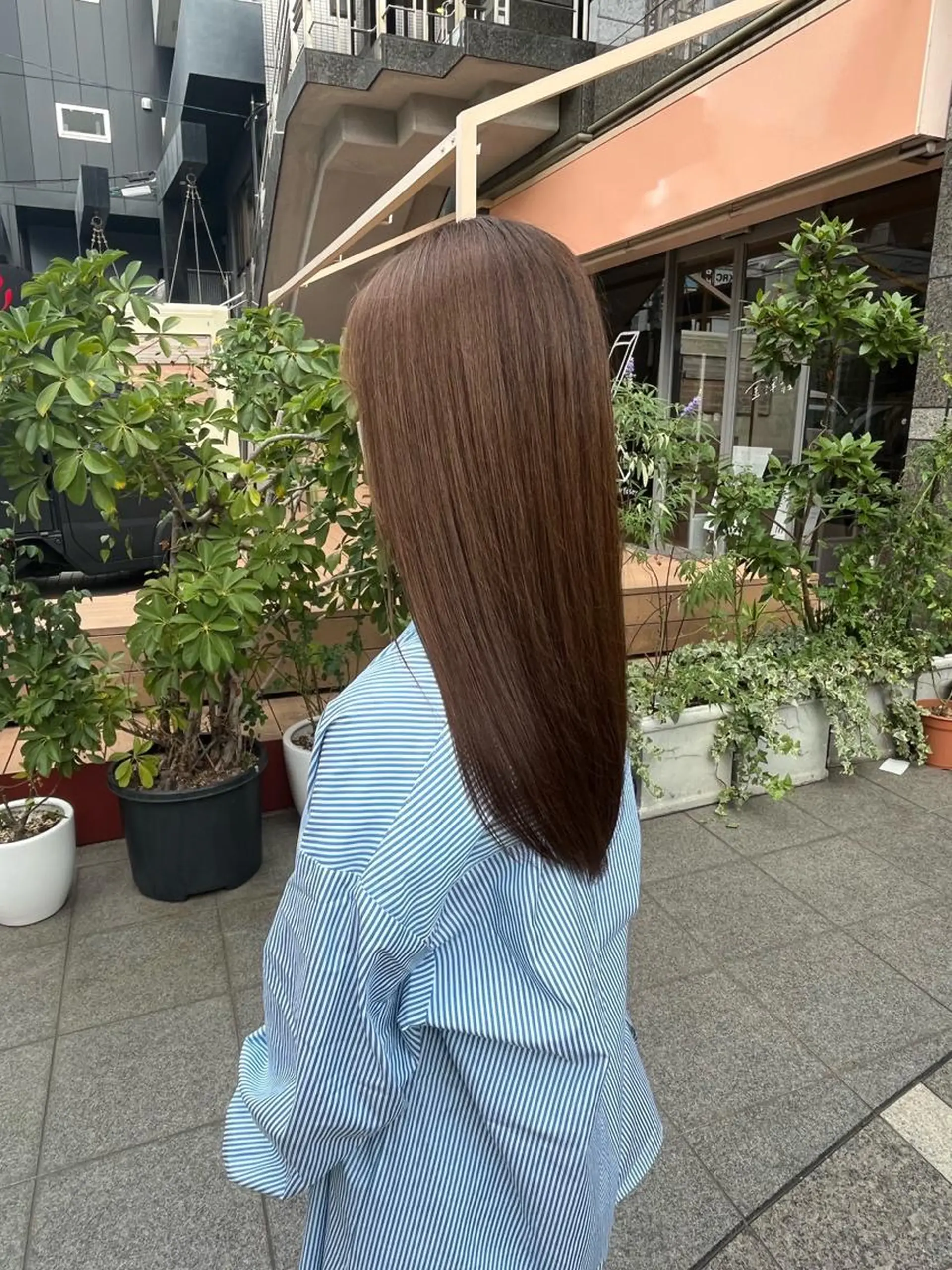 ロング 🫧オリーブカラー/ 酸性縮毛矯正銀座🫧のヘアスタイル