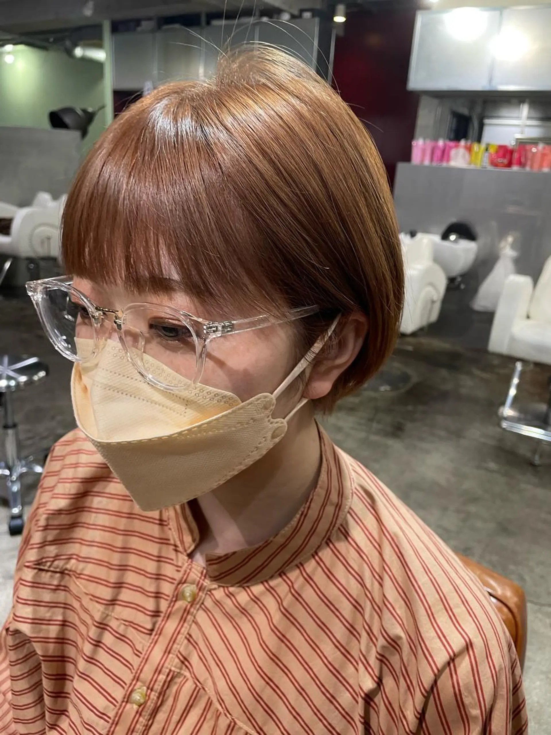 ショート yelm所属・🫒オリーブカラー ミディアムレイヤー✨のヘアスタイル