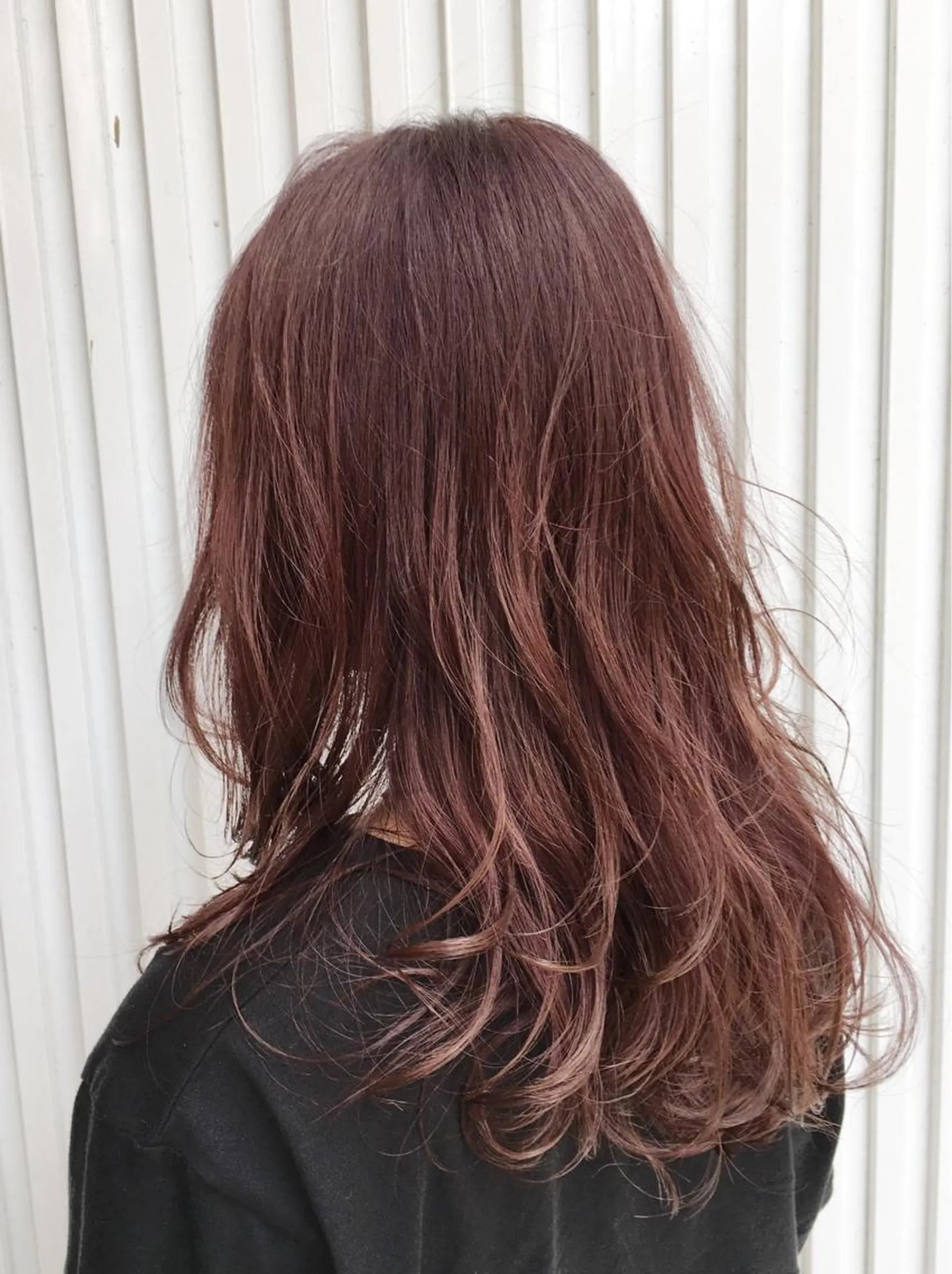 ロング カラー ブリーチ イルミナカラー ブリーチなしカラー ピンクカラー tipi 香椎・千早のヘアスタイル