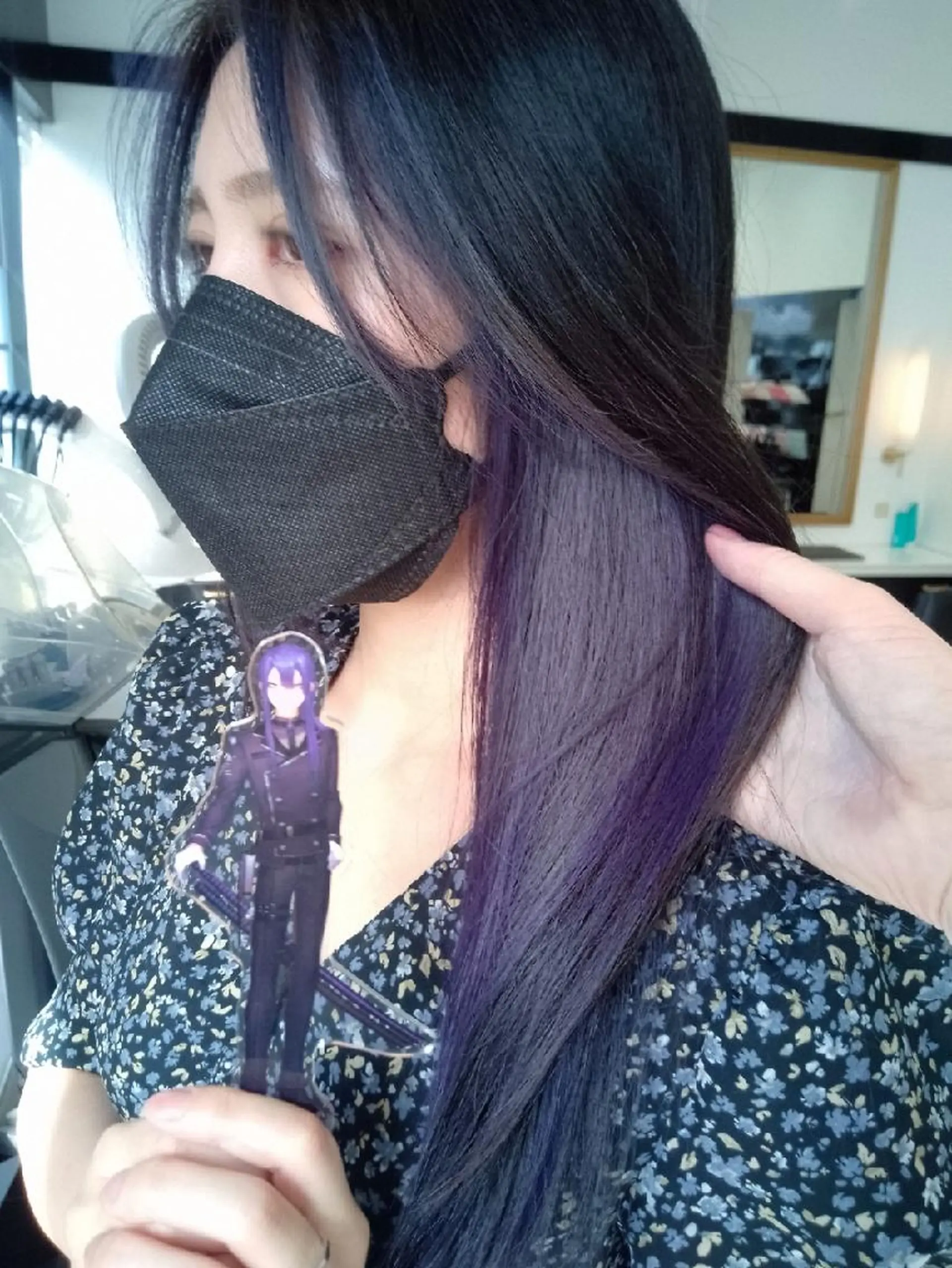 セミロング カラー インナーカラー あらげ 🌈推しカラー🌈ᵕのヘアスタイル