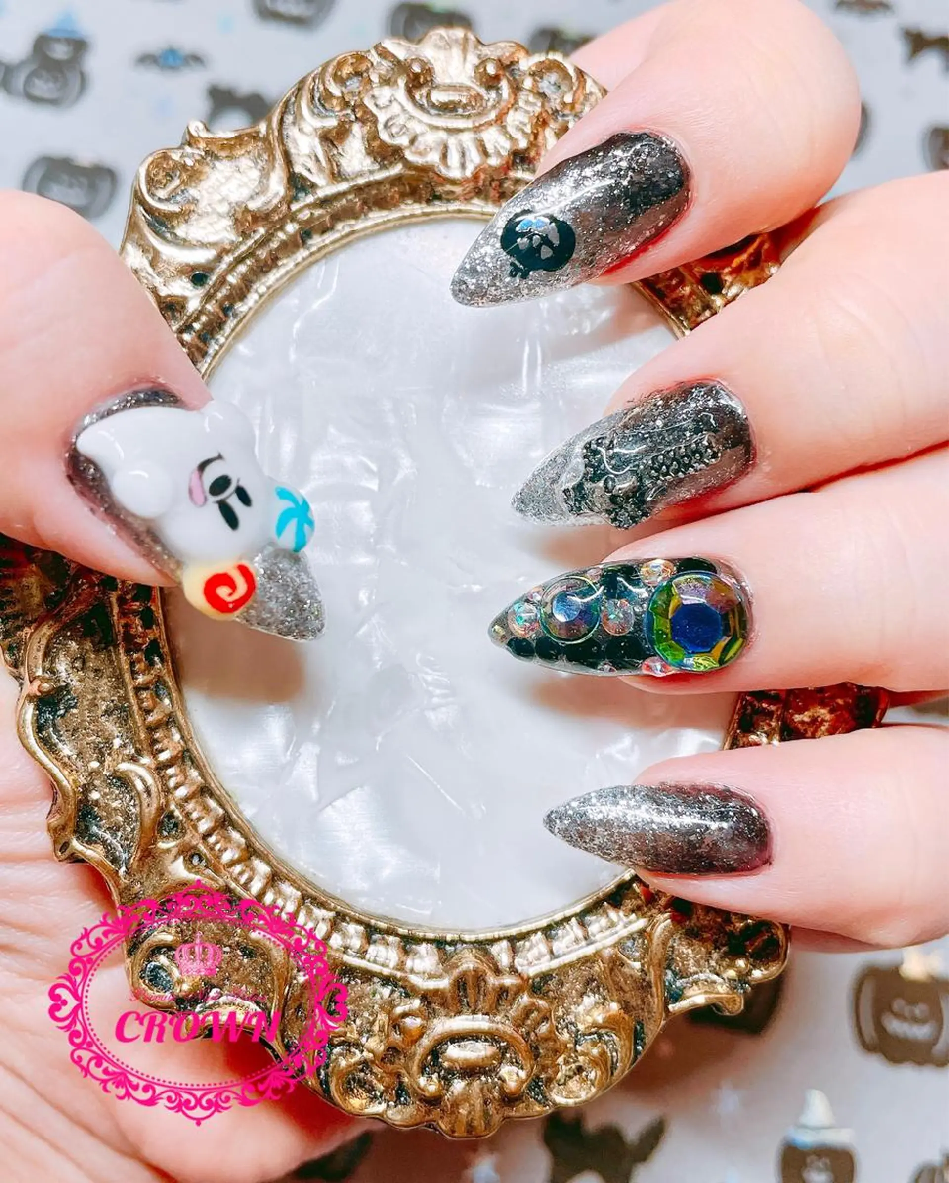 ネイル CROWN プライベートサロンのネイルデザイン