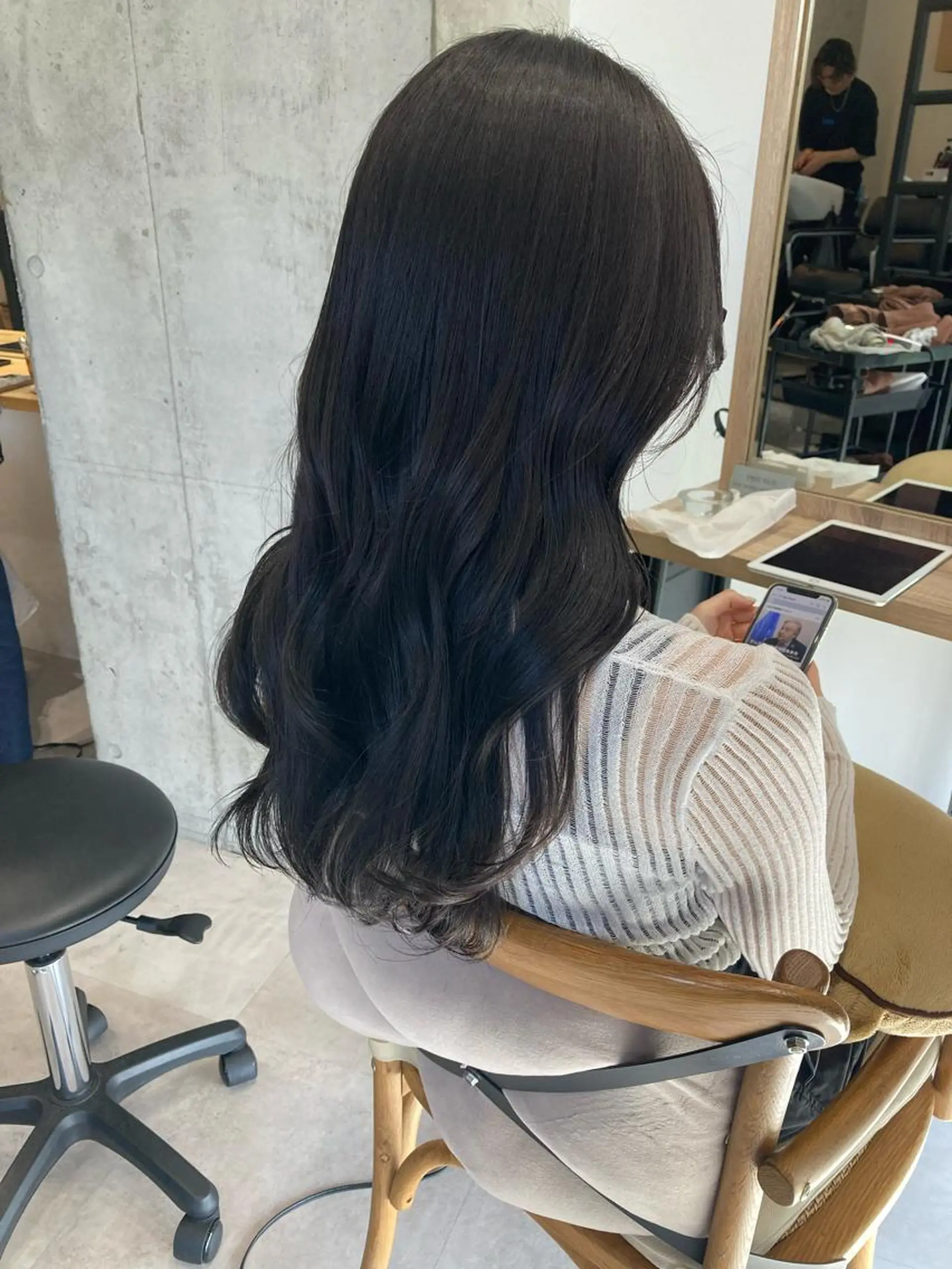 セミロング ヘアカラー トリートメント ✨色持ちの良い艶 カラー✨蟹江真世のヘアスタイル