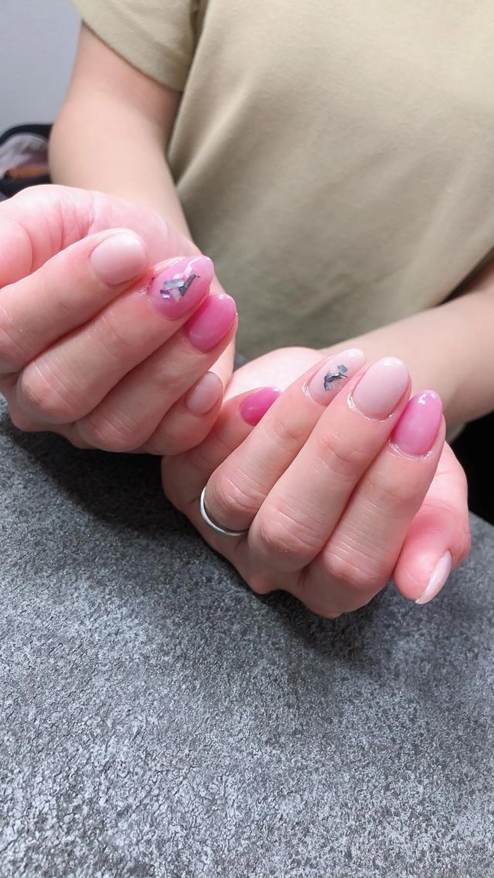 ネイル 札幌ネイルgorella所属・gorella Ａのネイルデザイン