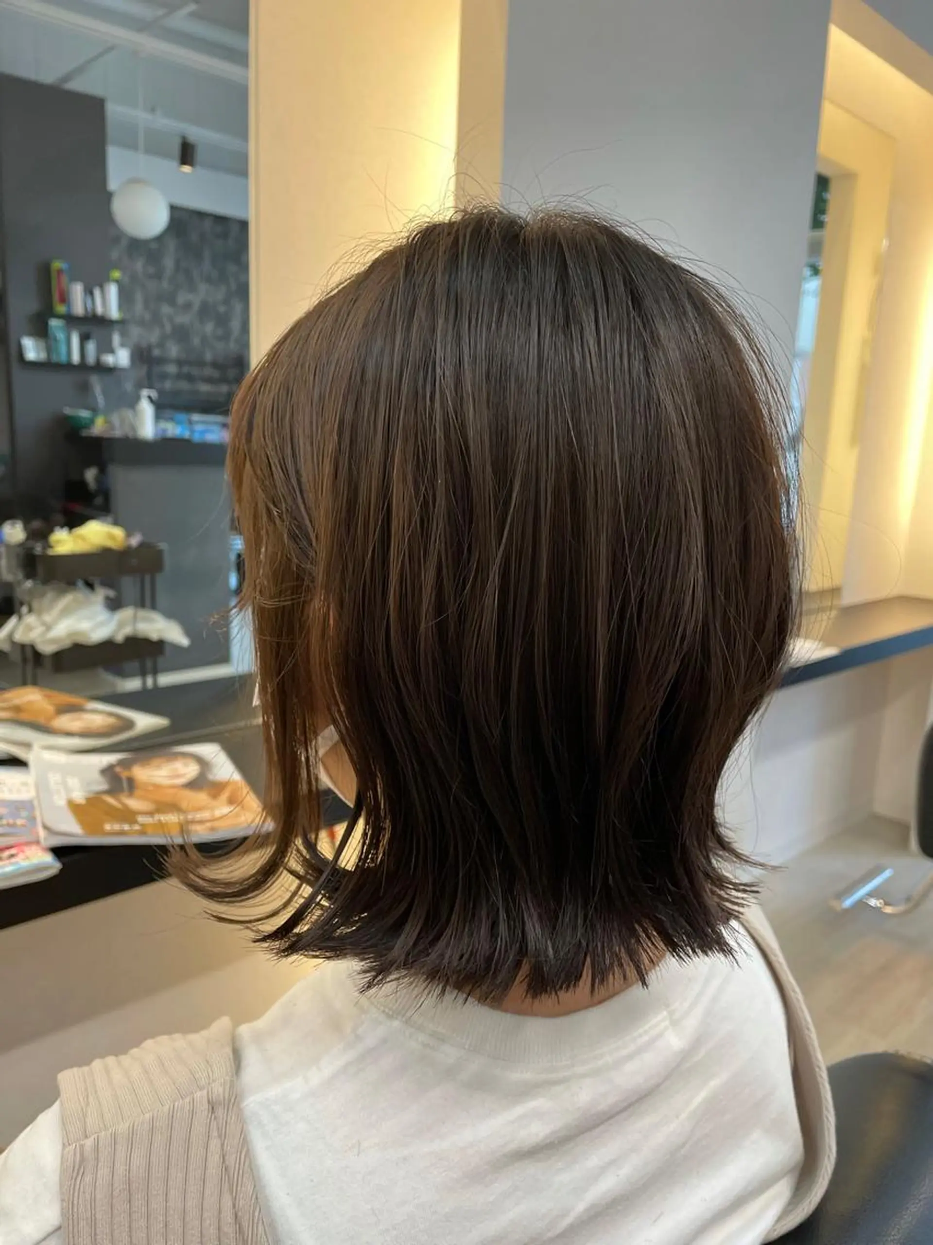 ミディアム カラー ボブ 外ハネヘア Hair salon Reve〜レーヴ〜所属・髪質改善・美髪矯正 特化型美容師・北野のヘアスタイル